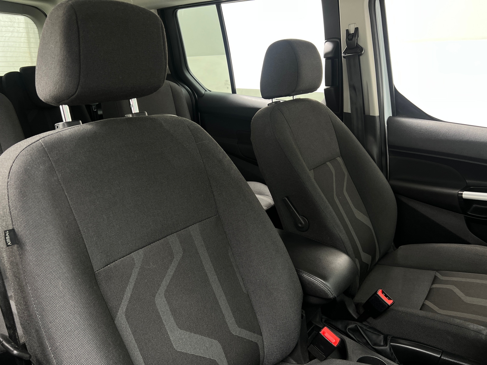 Thumbnail: 2016 Ford Transit Series - 2