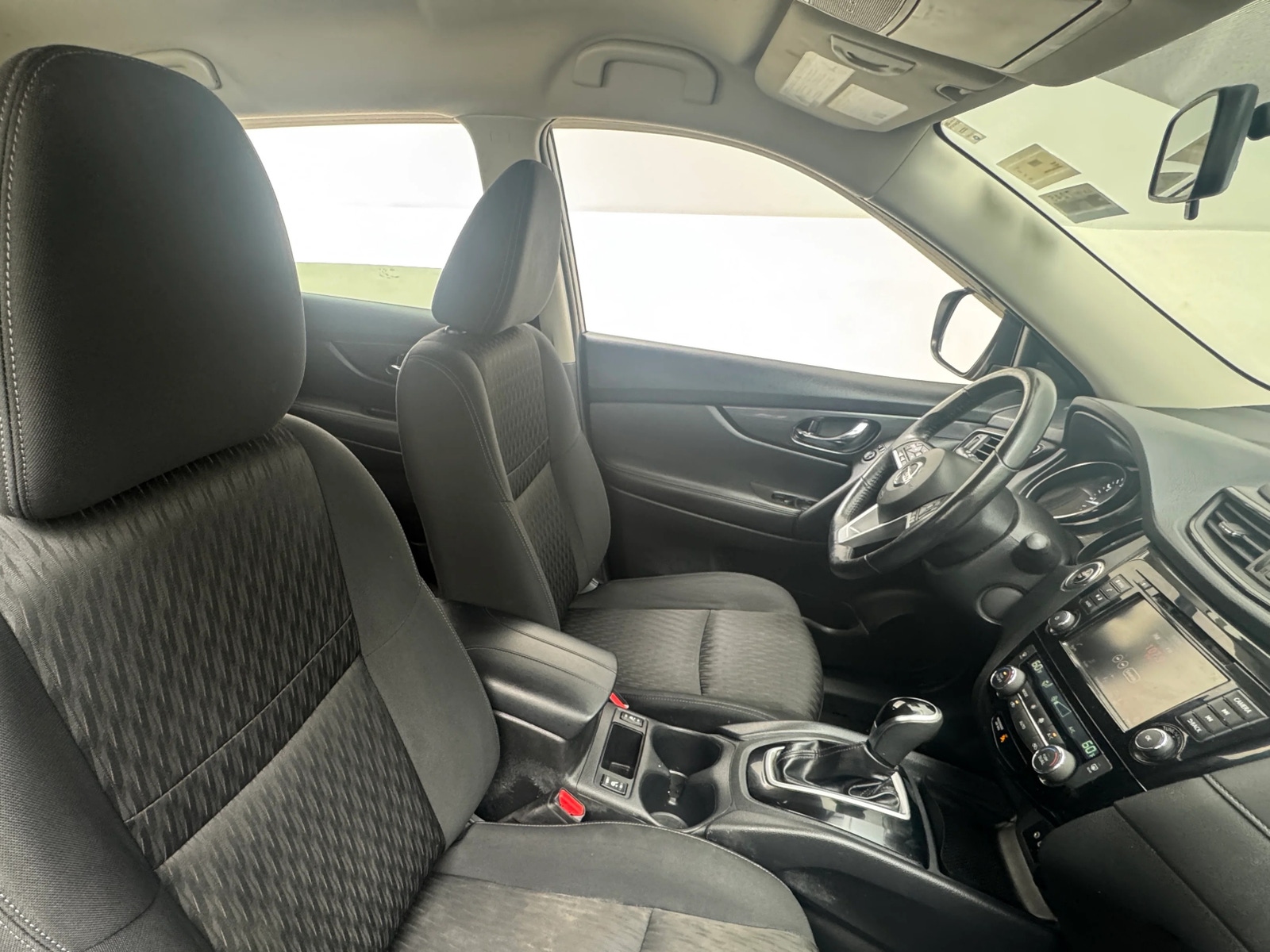 Thumbnail: 2018 Nissan Rogue - 2