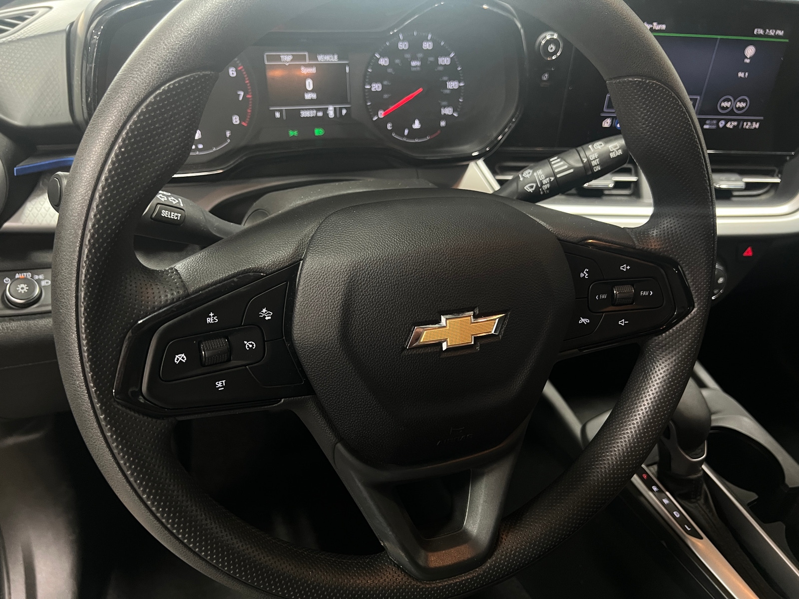 Thumbnail: 2025 Chevrolet Trax - 5