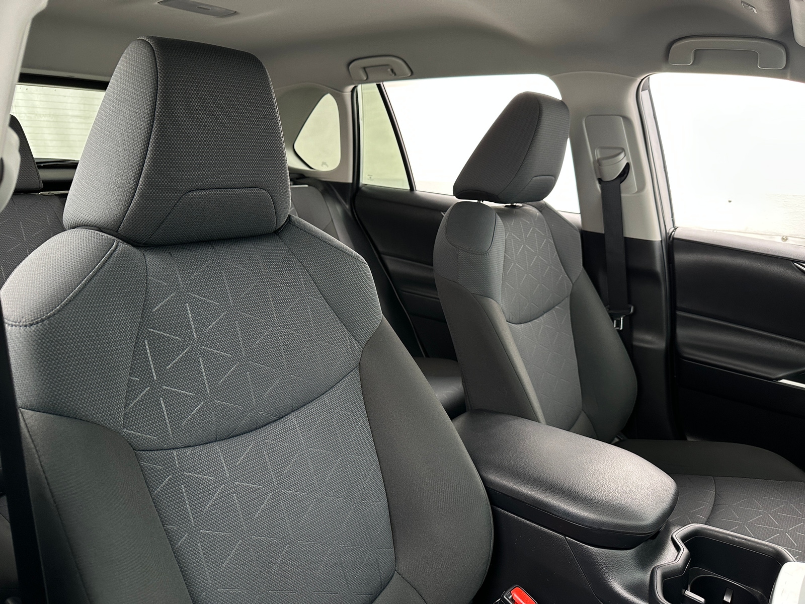 Thumbnail: 2025 Toyota RAV4 - 2