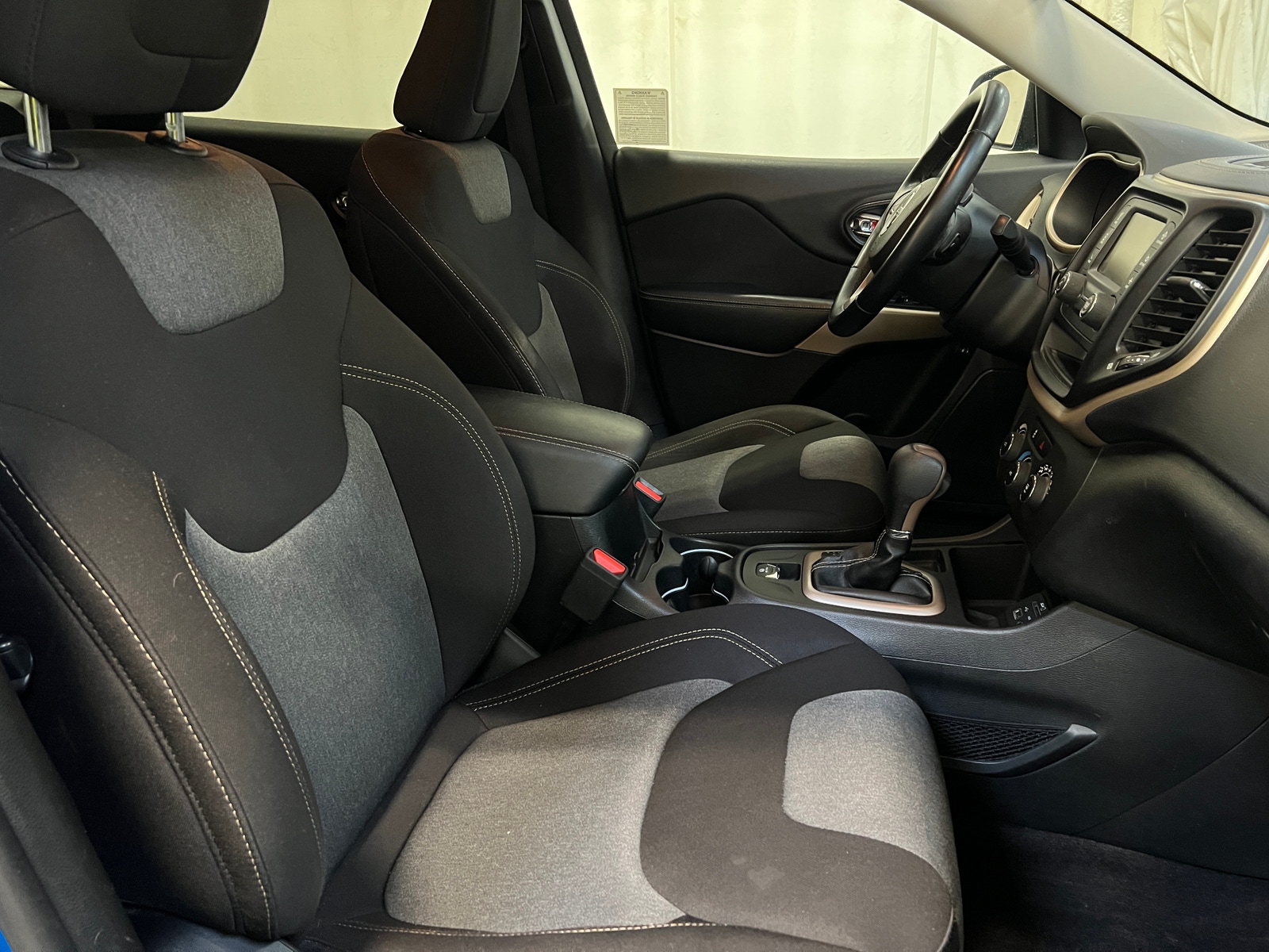 Thumbnail: 2018 Jeep Cherokee - 2