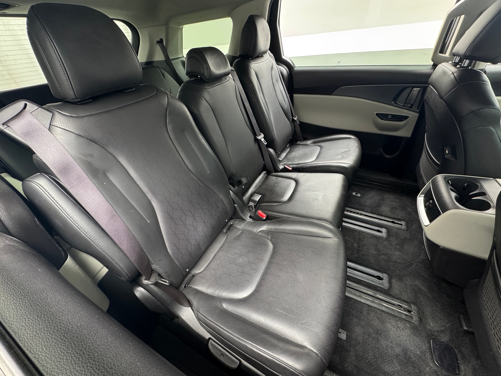 Thumbnail: 2024 Kia Carnival - 5