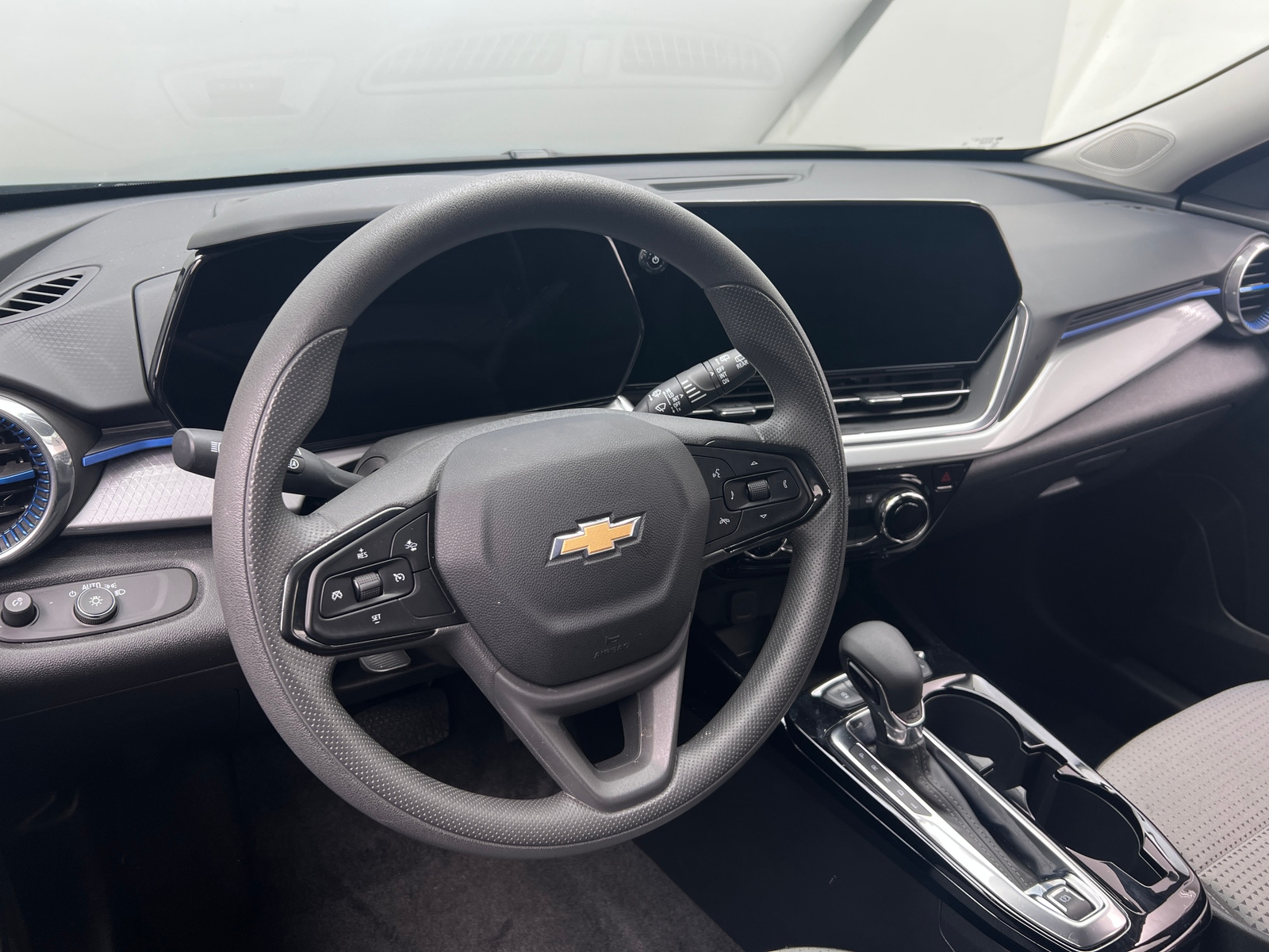 Thumbnail: 2025 Chevrolet Trax - 5