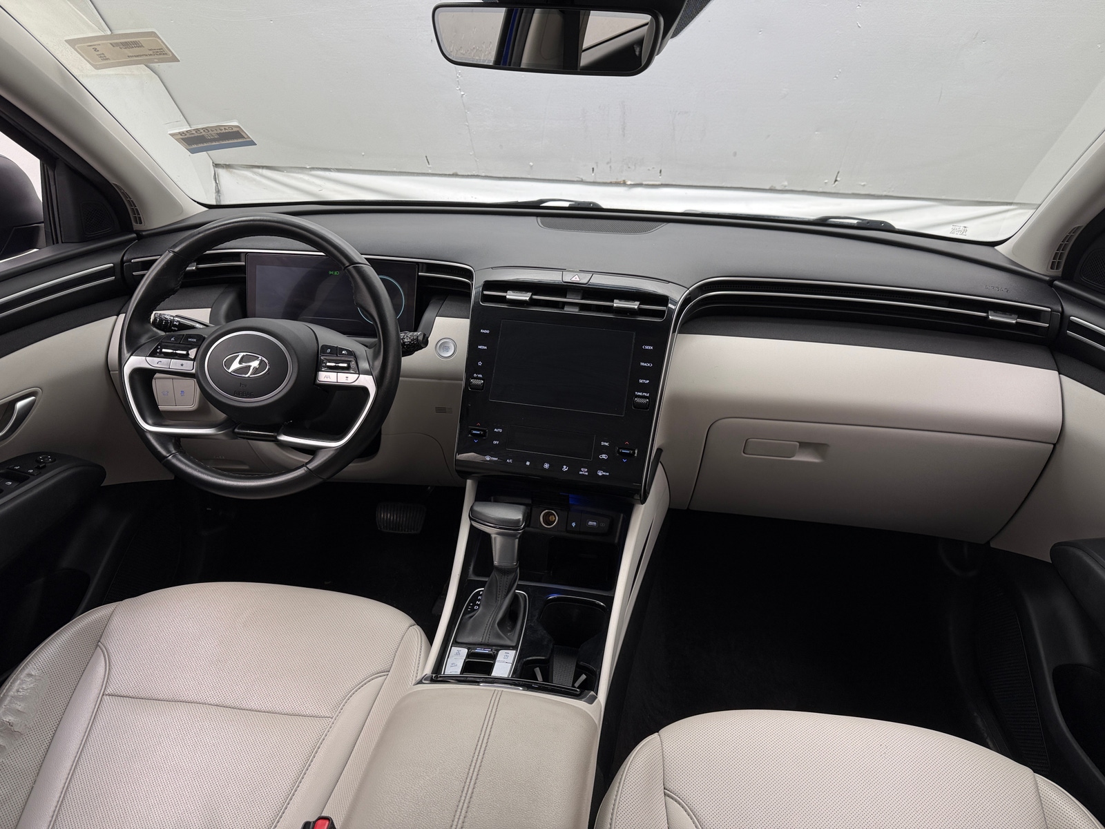 Thumbnail: 2023 Hyundai Tucson - 3