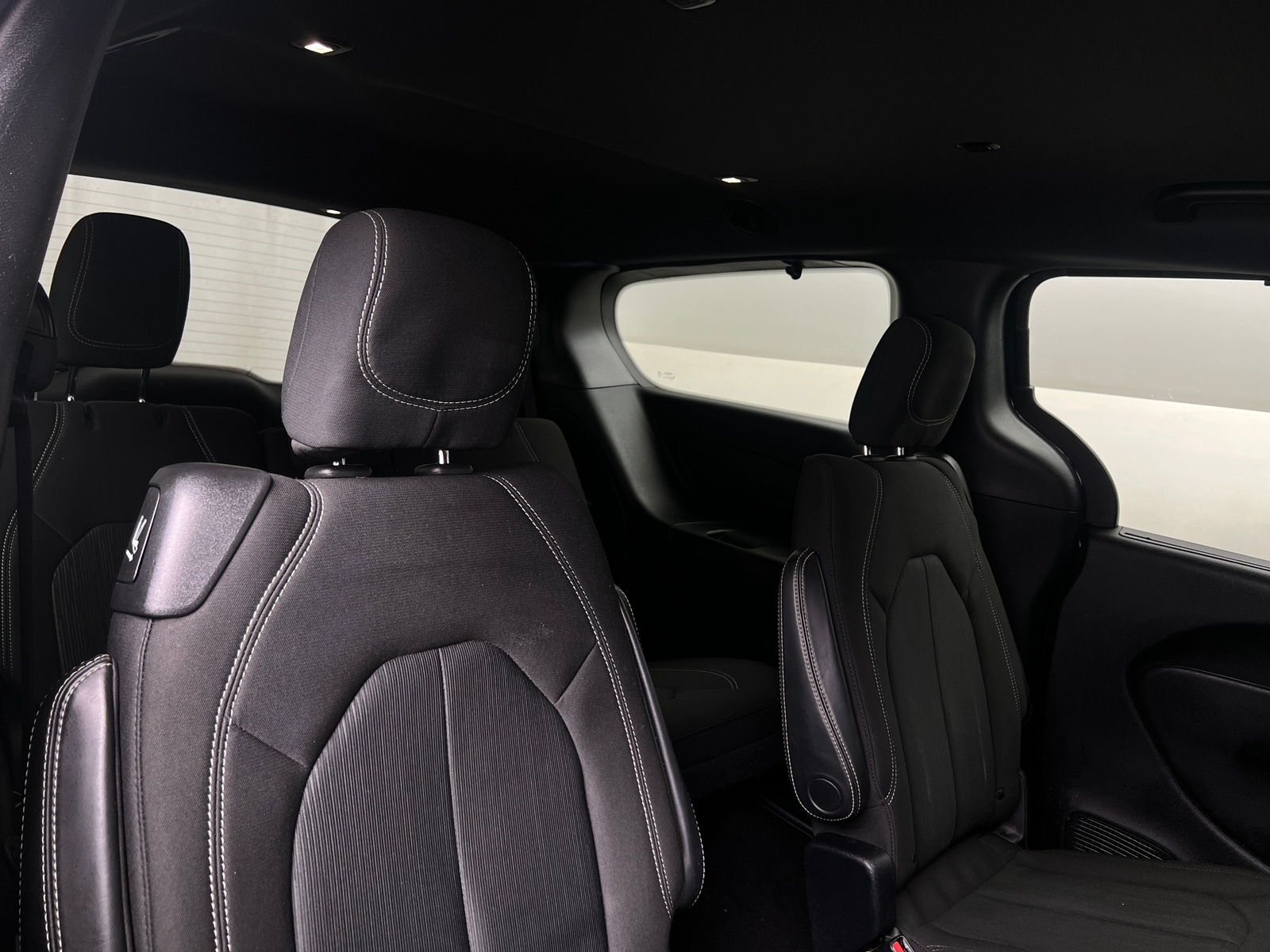 Thumbnail: 2020 Chrysler Pacifica - 6