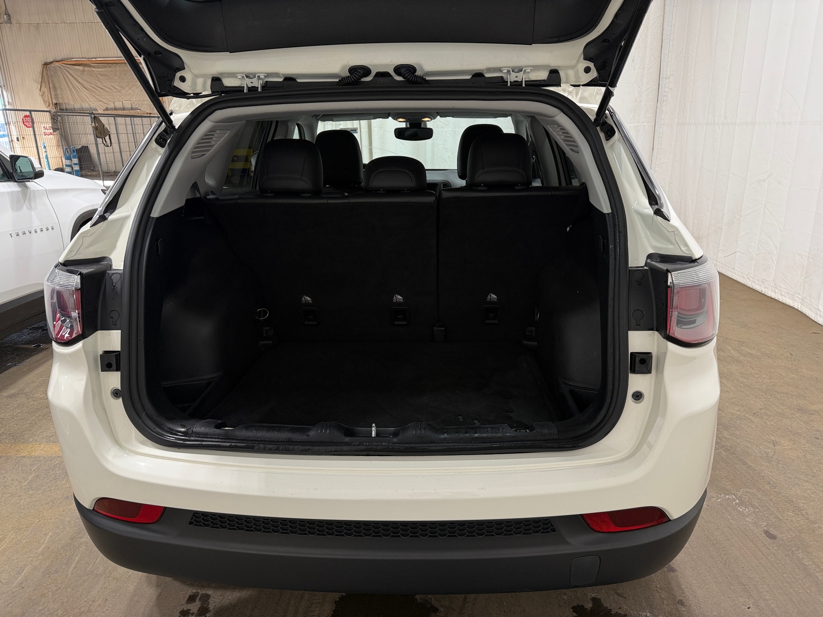 Thumbnail: 2018 Jeep Compass - 7