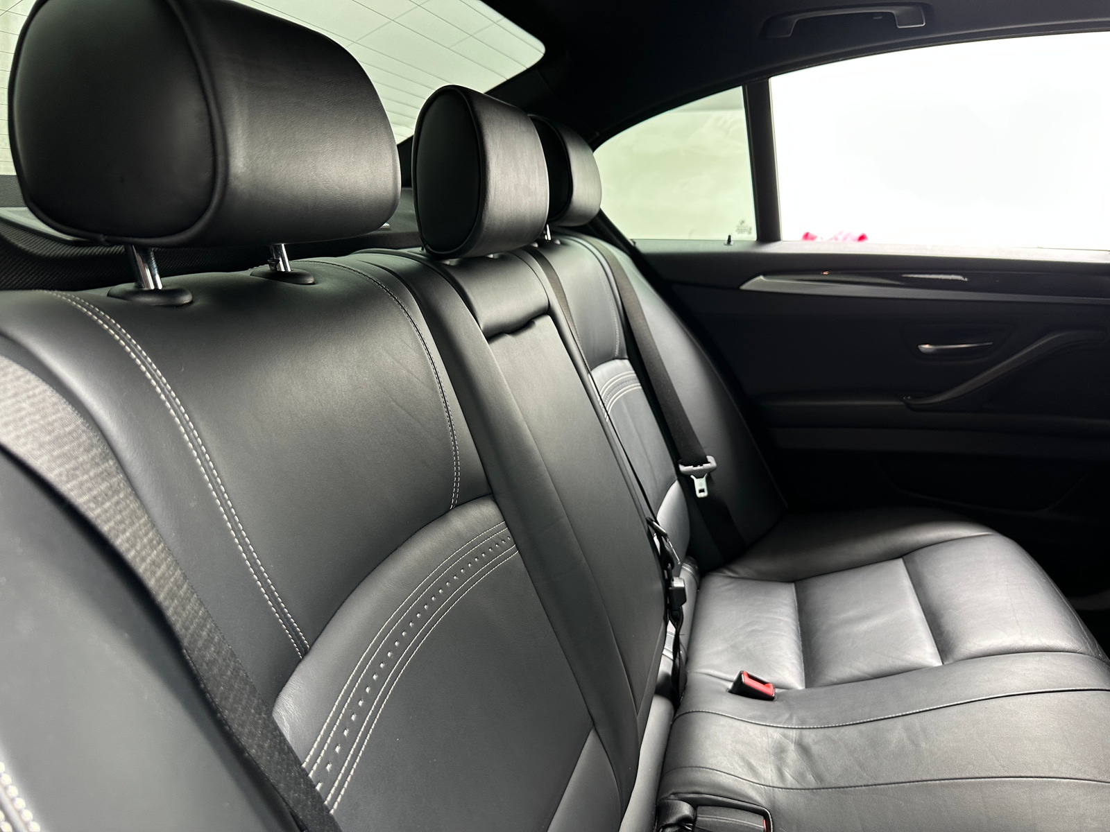 Thumbnail: 2015 BMW 5 Series - 5