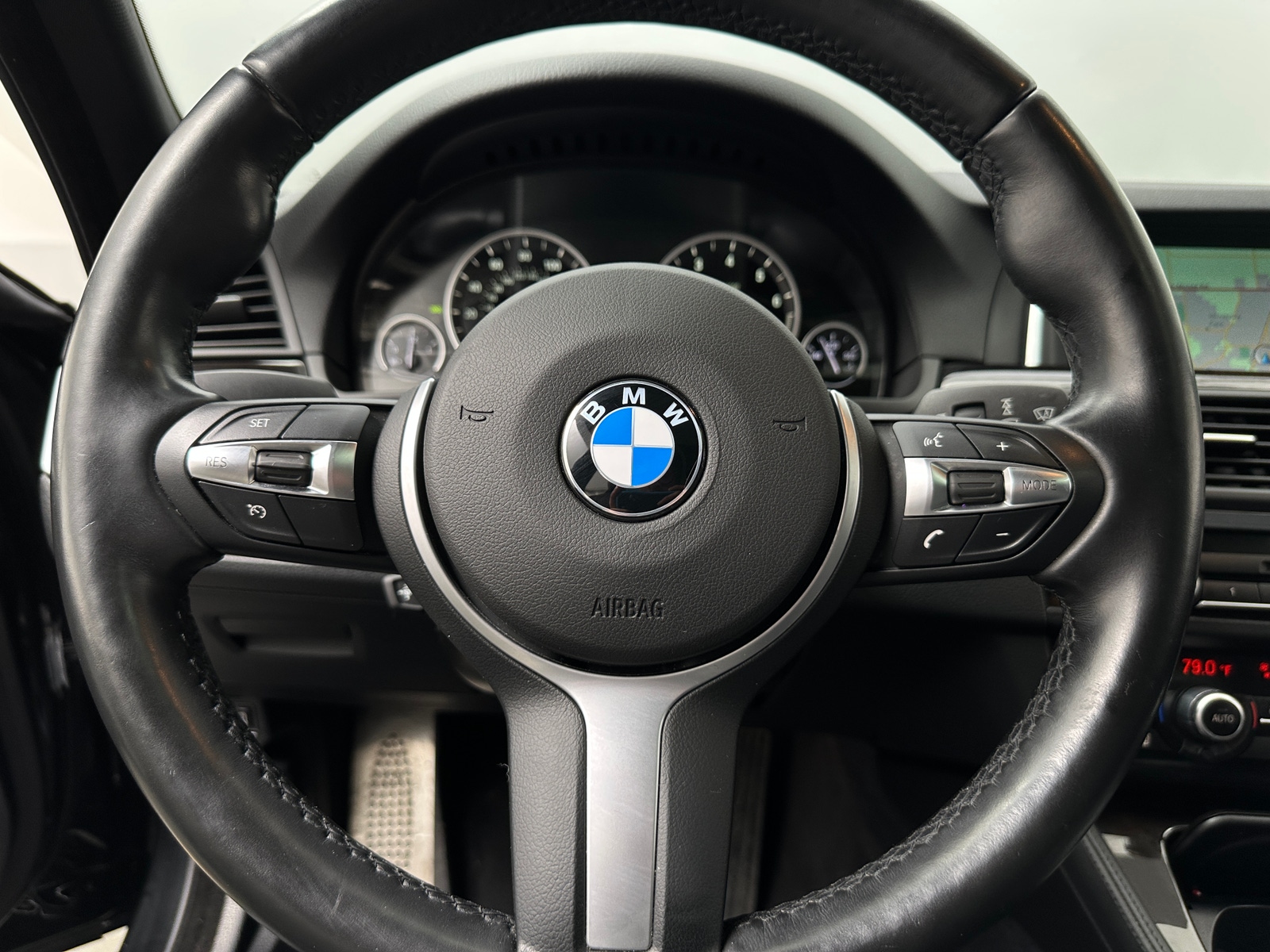 Thumbnail: 2015 BMW 5 Series - 4