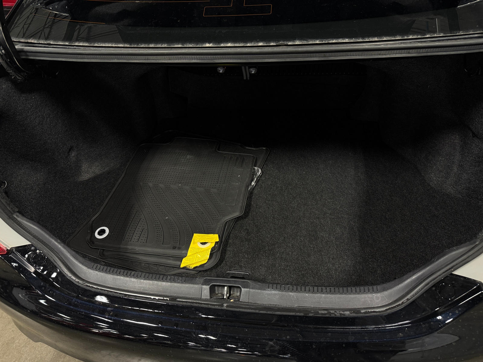 Thumbnail: 2014 Toyota Camry - 7