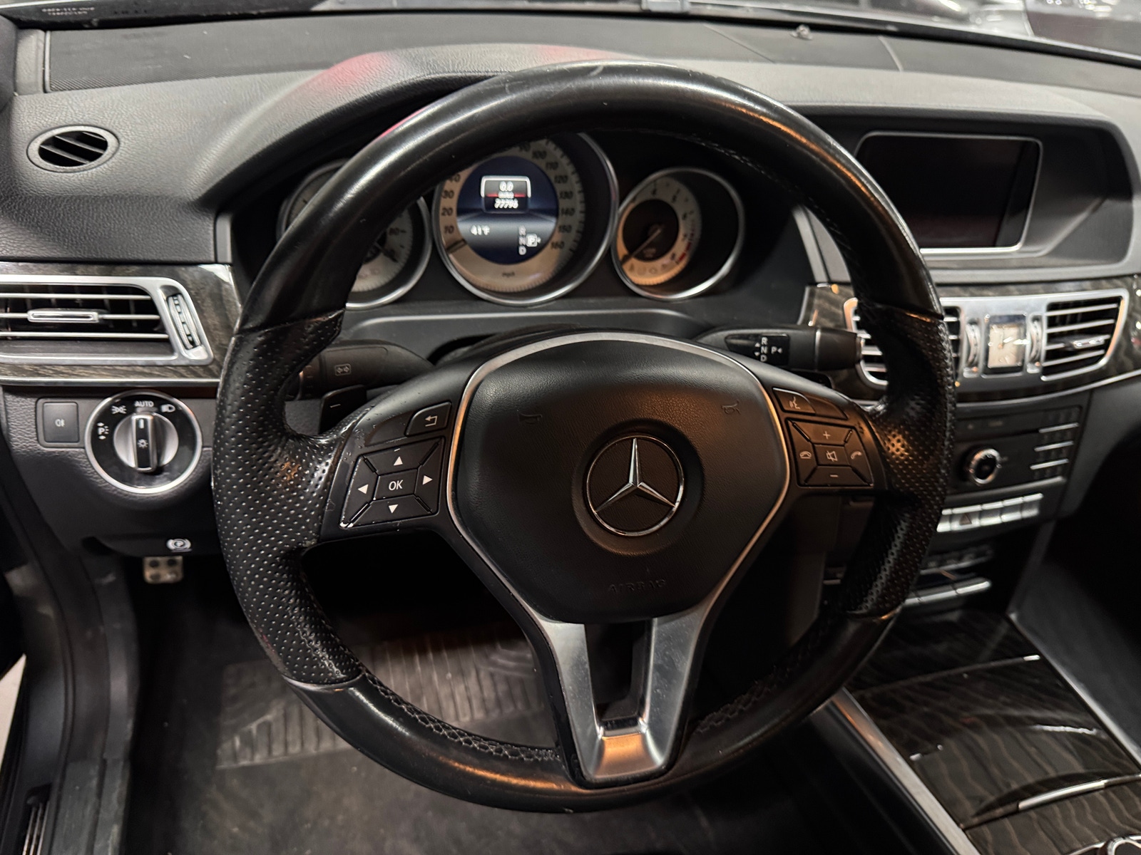 Thumbnail: 2016 Mercedes-Benz E-Class - 4