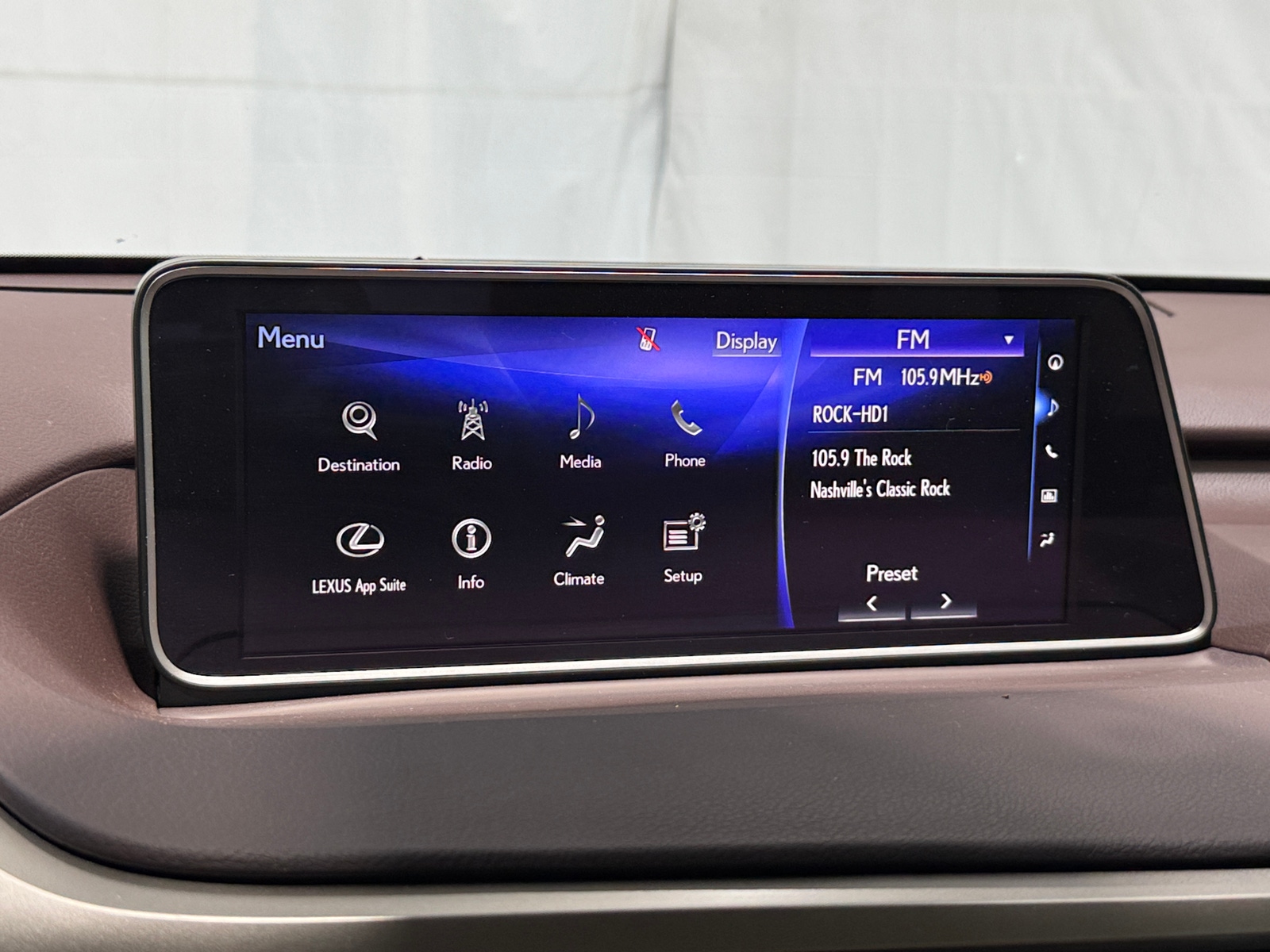 Thumbnail: 2018 Lexus RX - 3