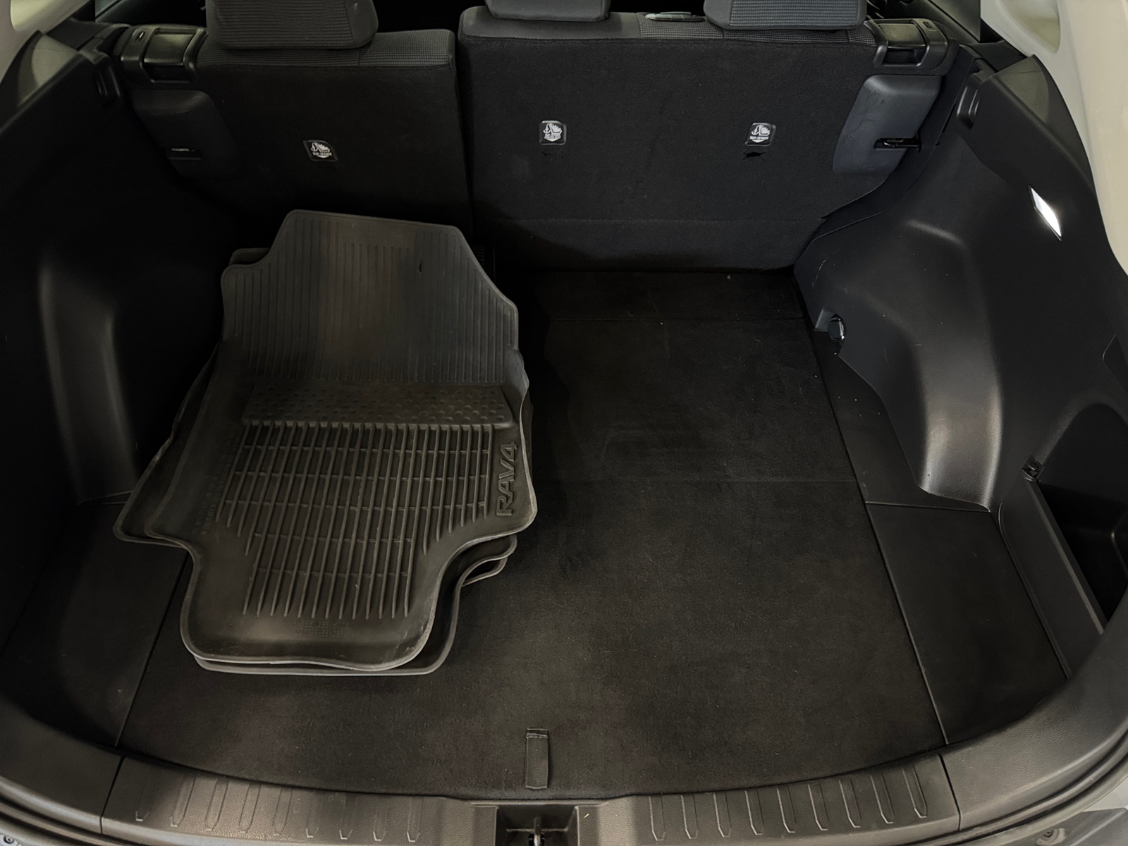 Thumbnail: 2023 Toyota RAV4 - 7