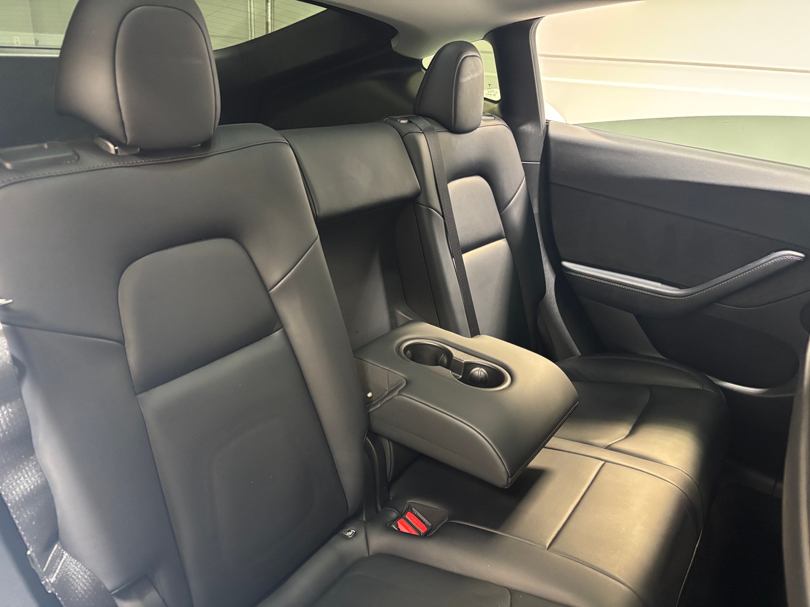 Thumbnail: 2022 Tesla Model Y - 5