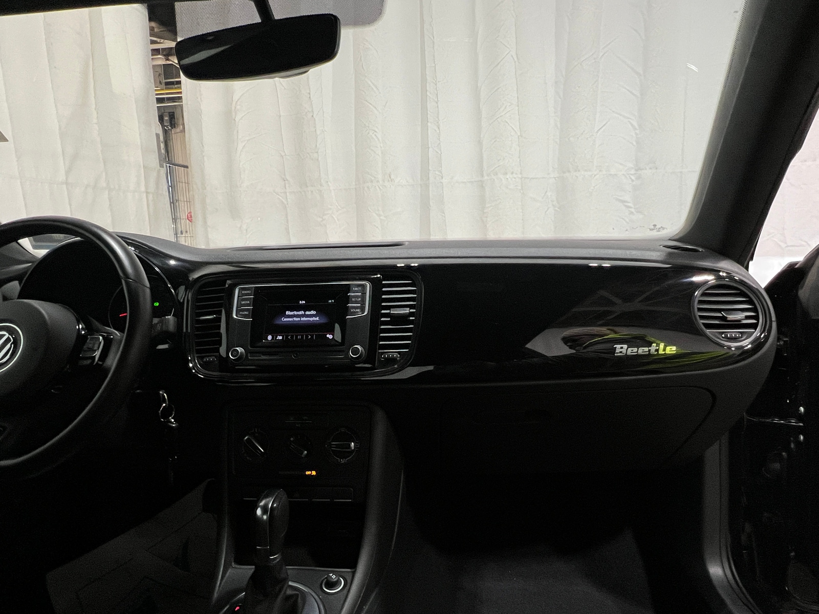 Thumbnail: 2017 Volkswagen Beetle - 3