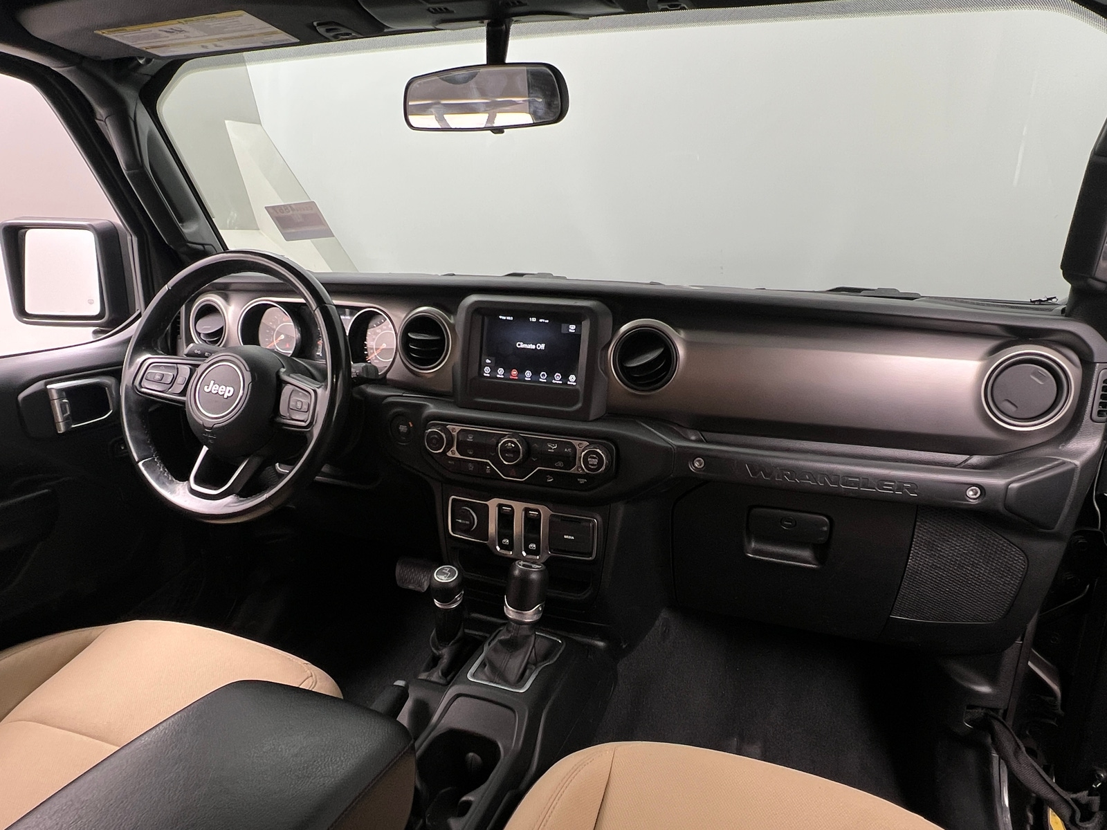 Thumbnail: 2019 Jeep Wrangler - 3