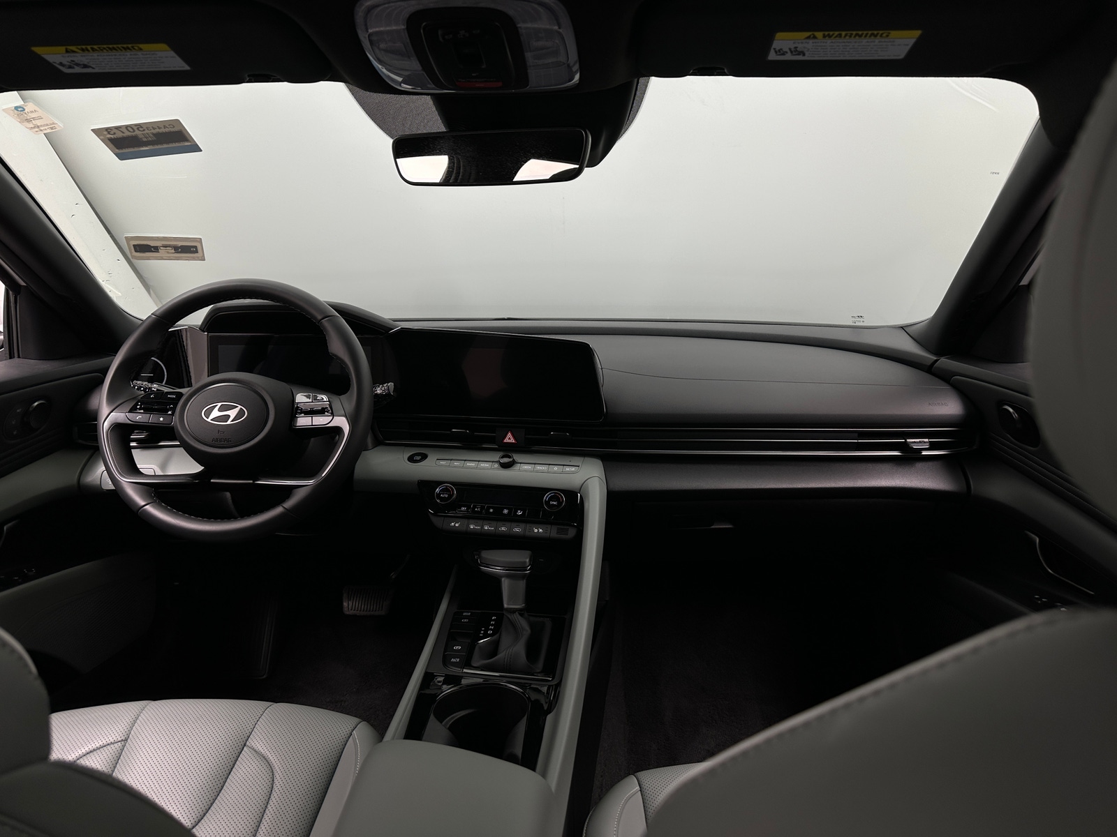 Thumbnail: 2025 Hyundai Elantra - 3