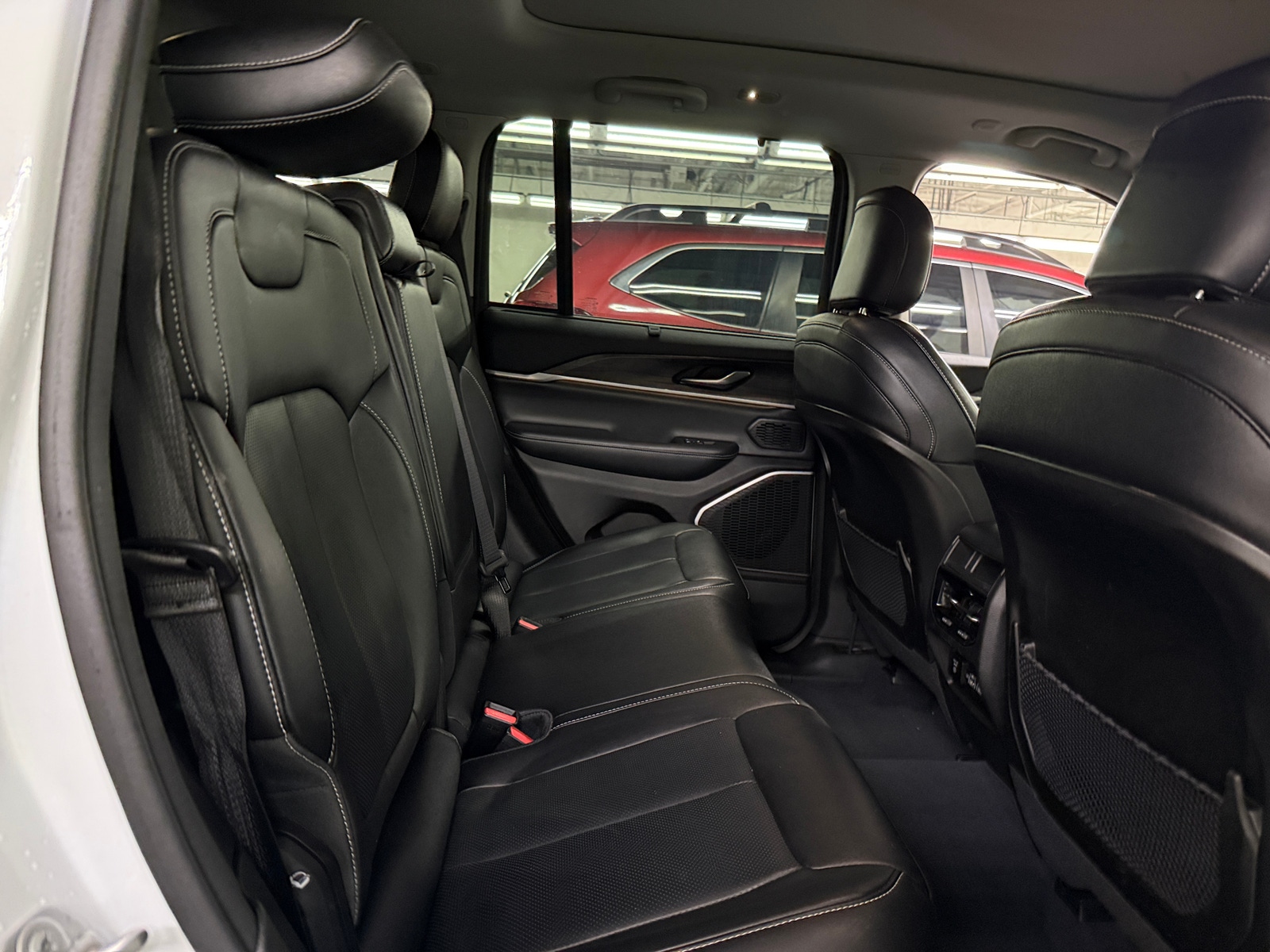 Thumbnail: 2022 Jeep Grand Cherokee - 5