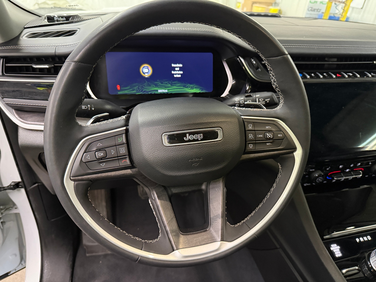 Thumbnail: 2022 Jeep Grand Cherokee - 4