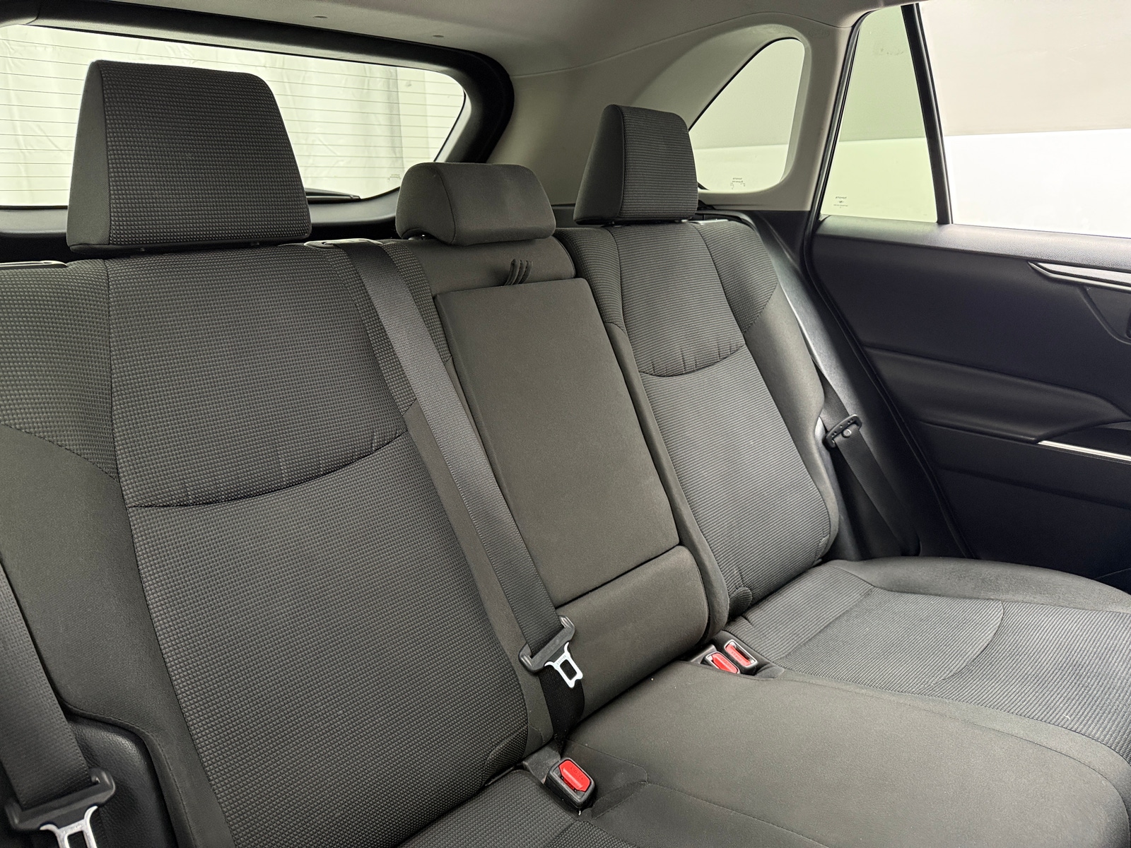 Thumbnail: 2020 Toyota RAV4 - 6