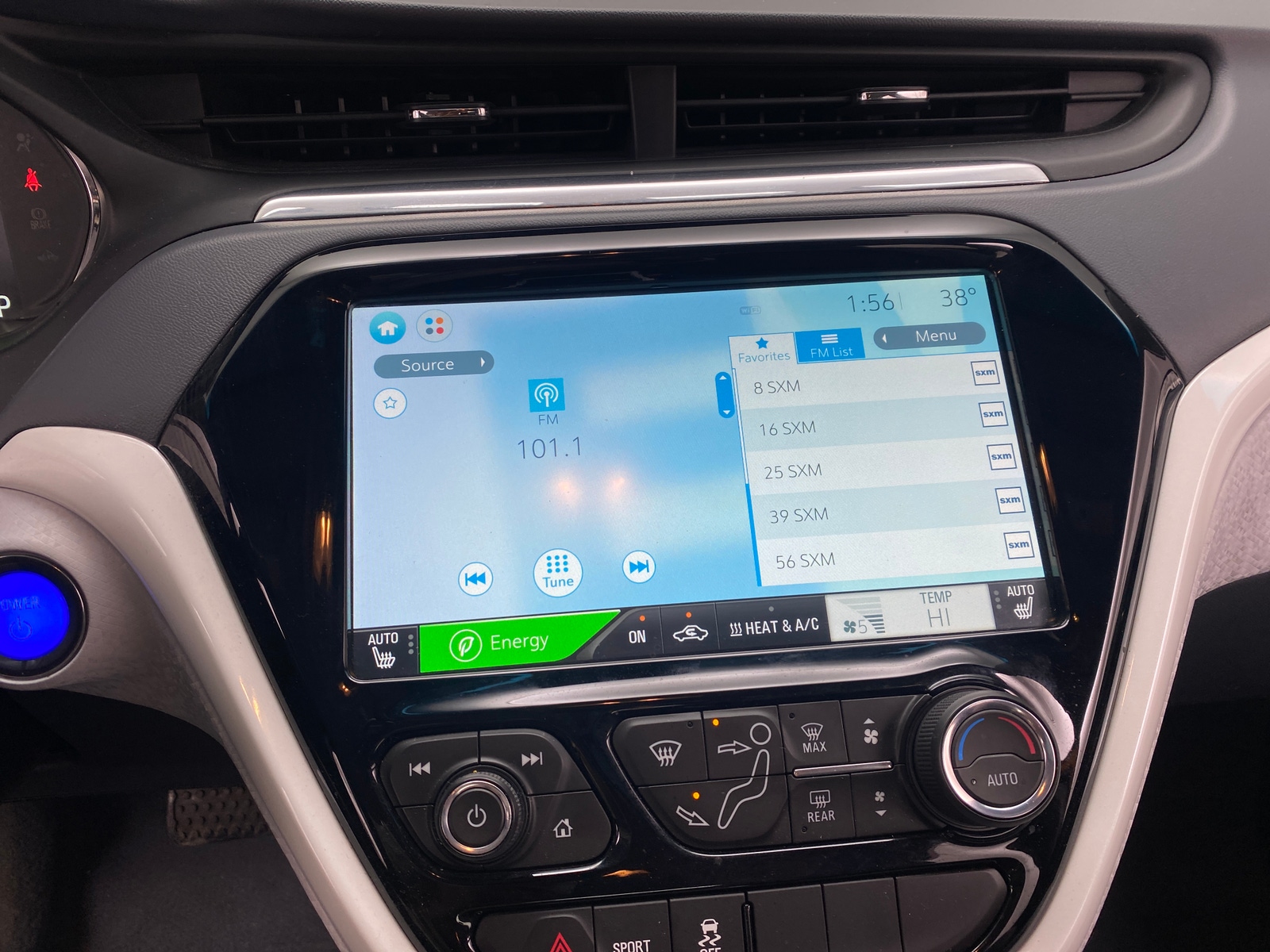 Thumbnail: 2017 Chevrolet Bolt EV - 4