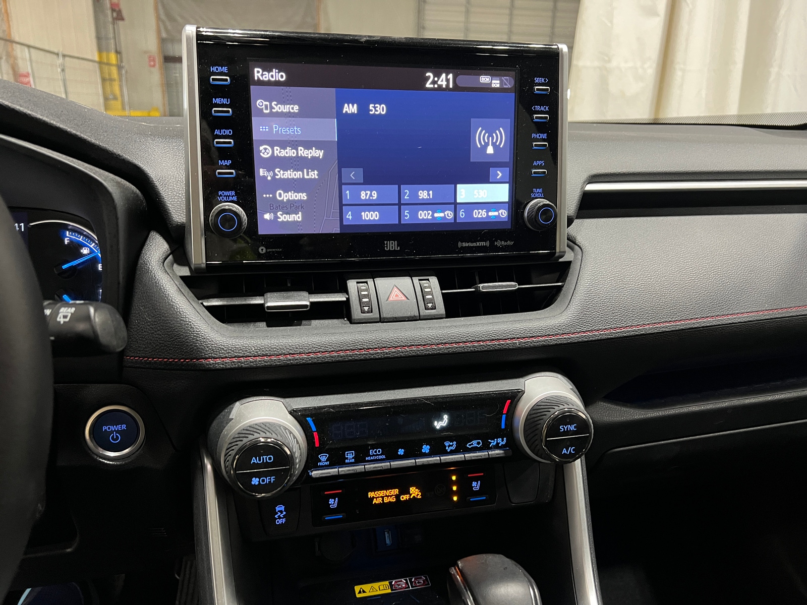 Thumbnail: 2022 Toyota RAV4 - 3