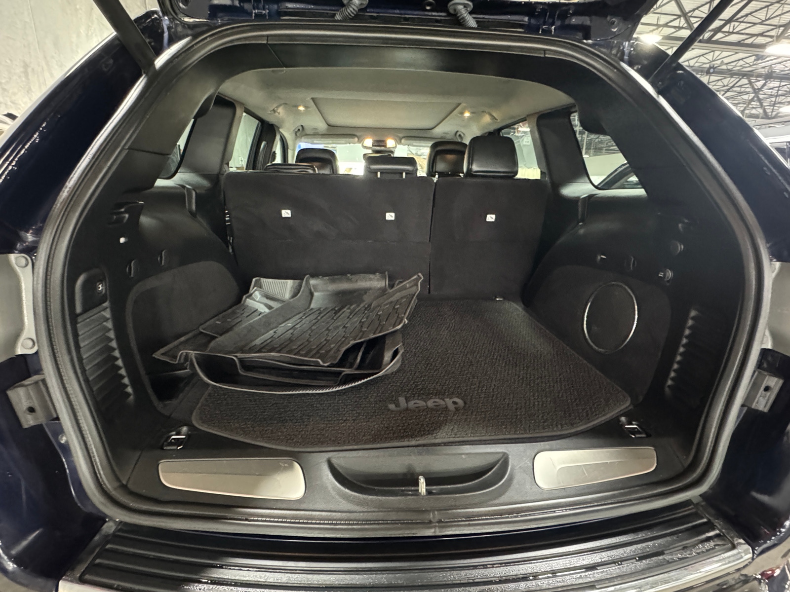 Thumbnail: 2018 Jeep Grand Cherokee - 6