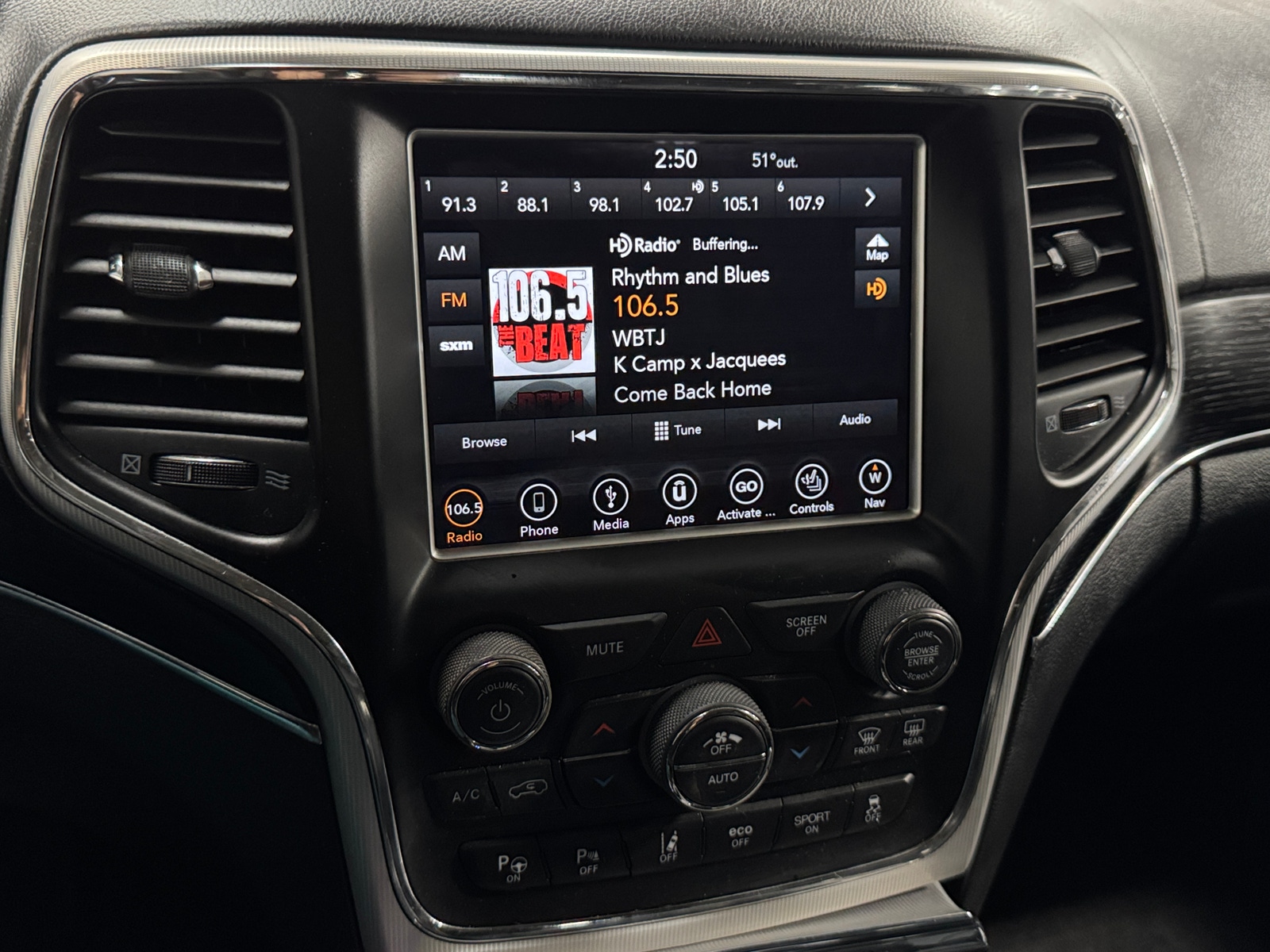 Thumbnail: 2018 Jeep Grand Cherokee - 3