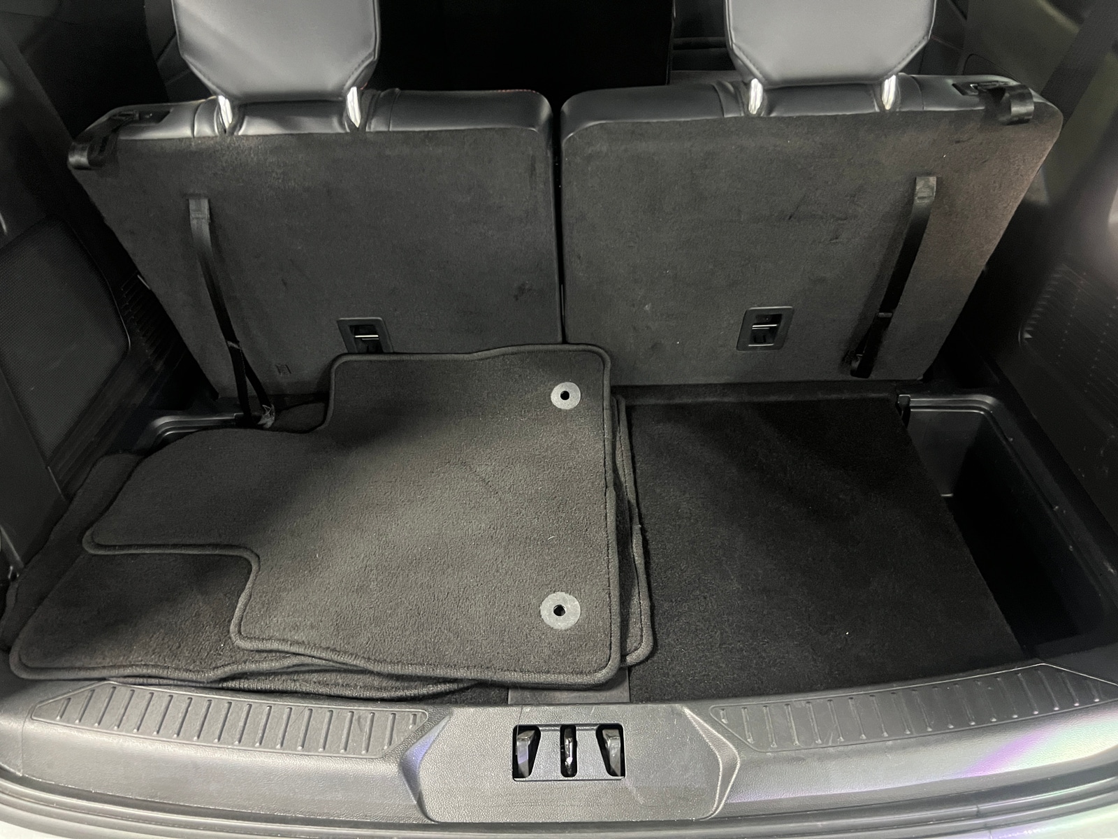 Thumbnail: 2025 Ford Explorer - 6