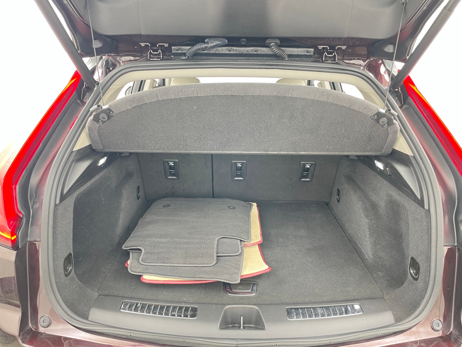 Thumbnail: 2020 Cadillac XT4 - 6