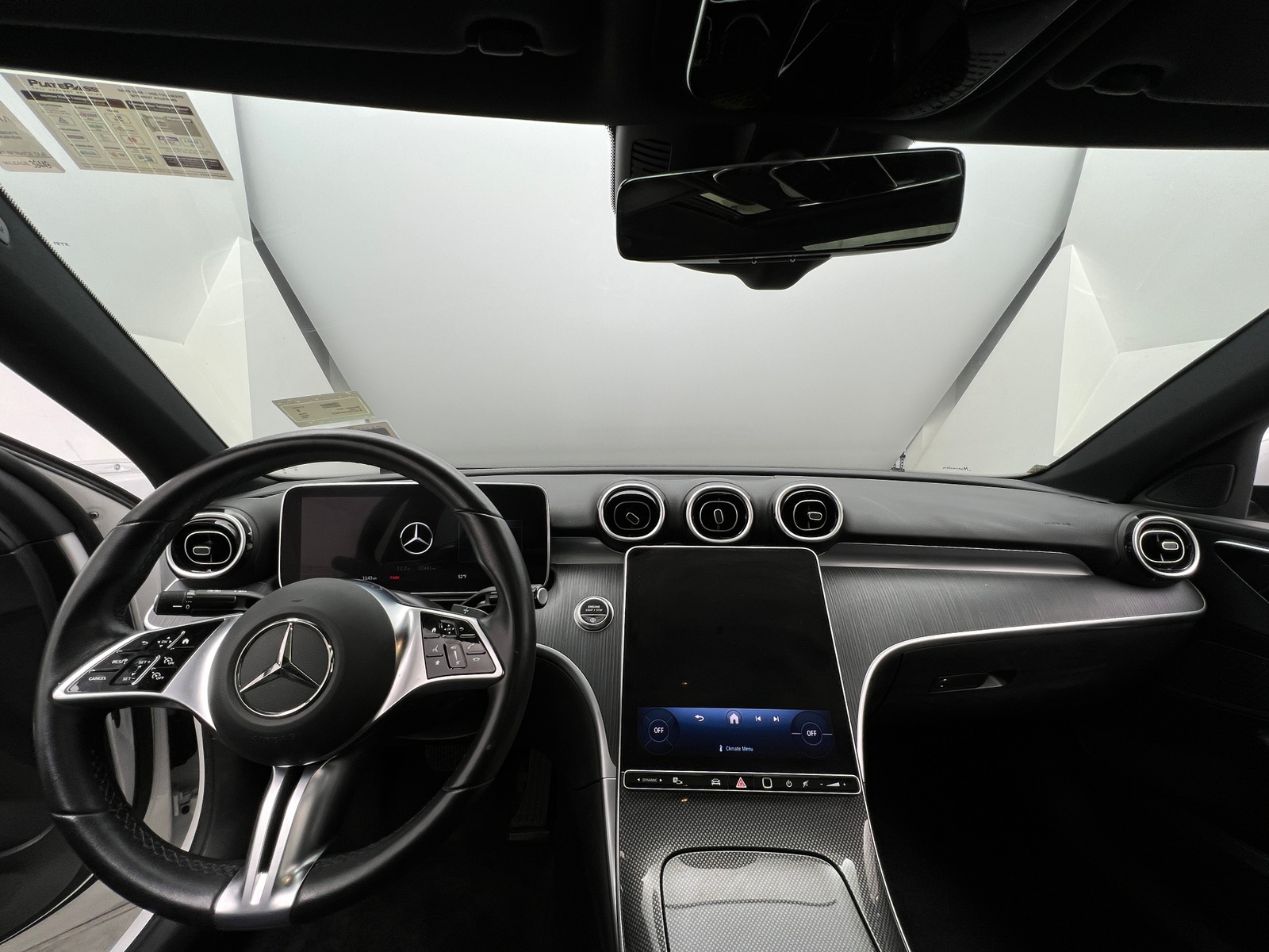 Thumbnail: 2024 Mercedes-Benz C-Class - 2