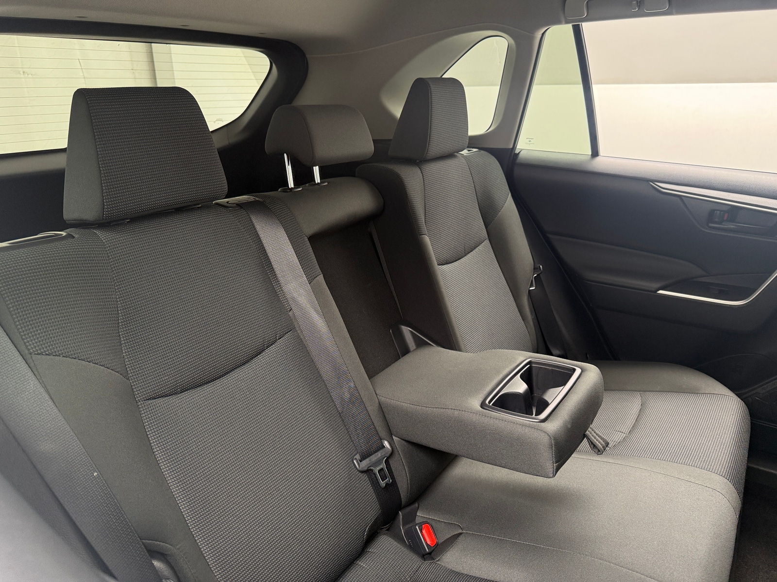 Thumbnail: 2025 Toyota RAV4 - 6