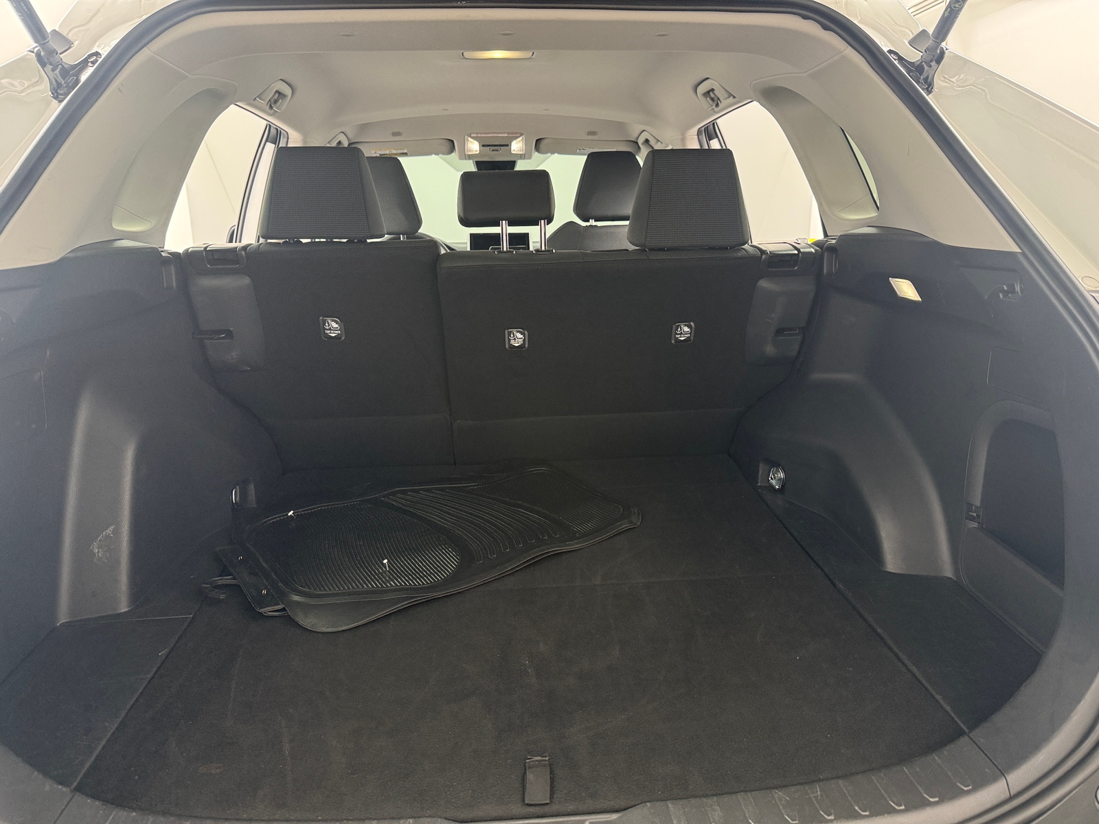 Thumbnail: 2025 Toyota RAV4 - 7