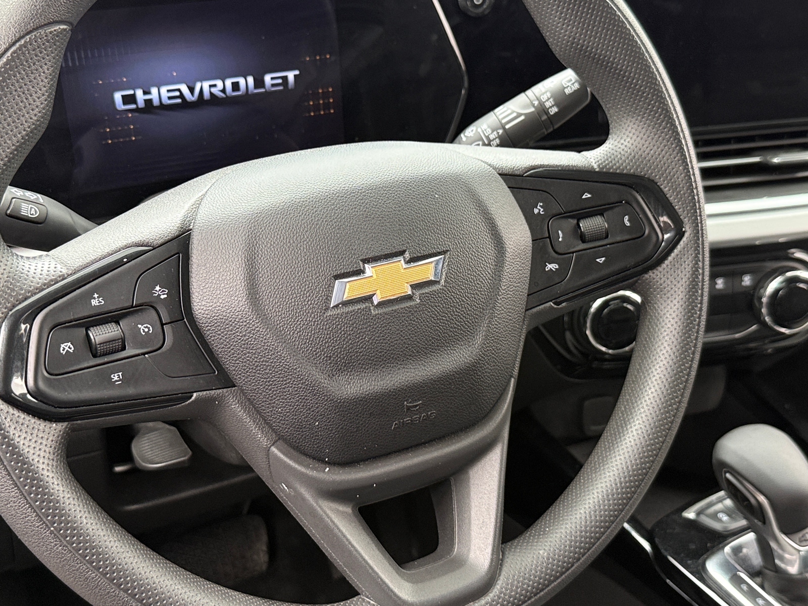 Thumbnail: 2025 Chevrolet Trax - 5