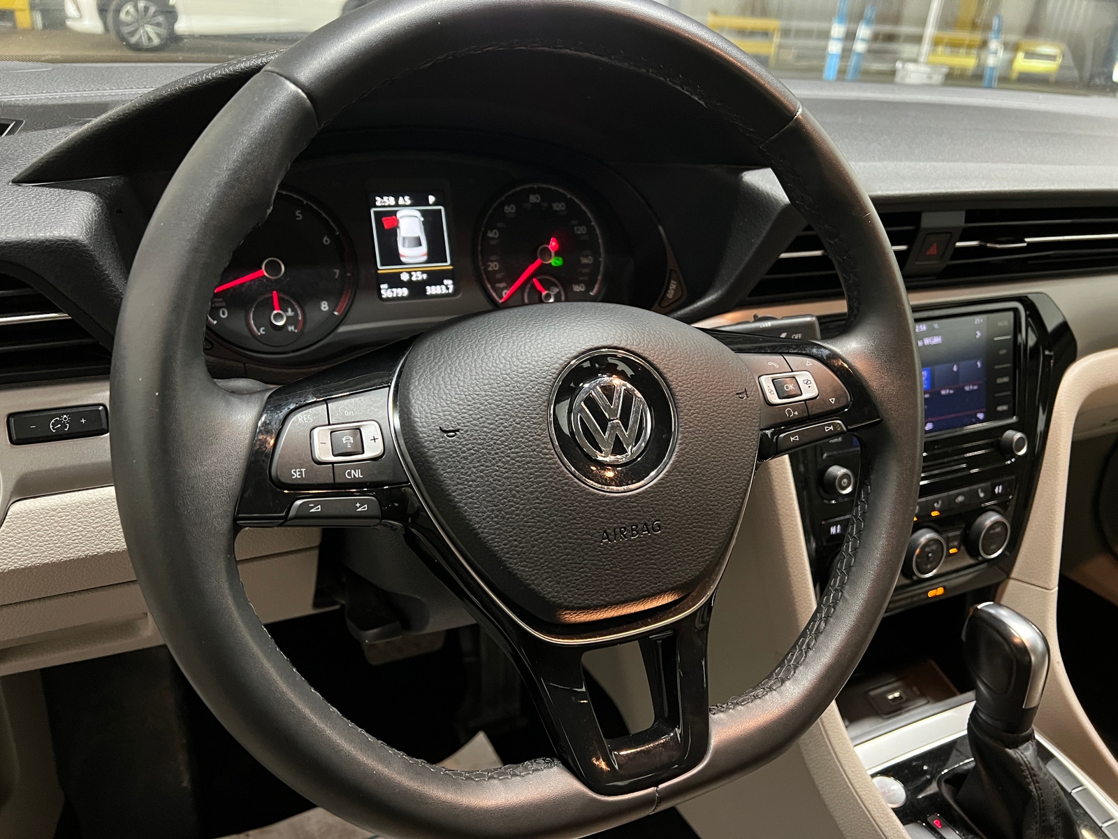 Thumbnail: 2021 Volkswagen Passat - 4