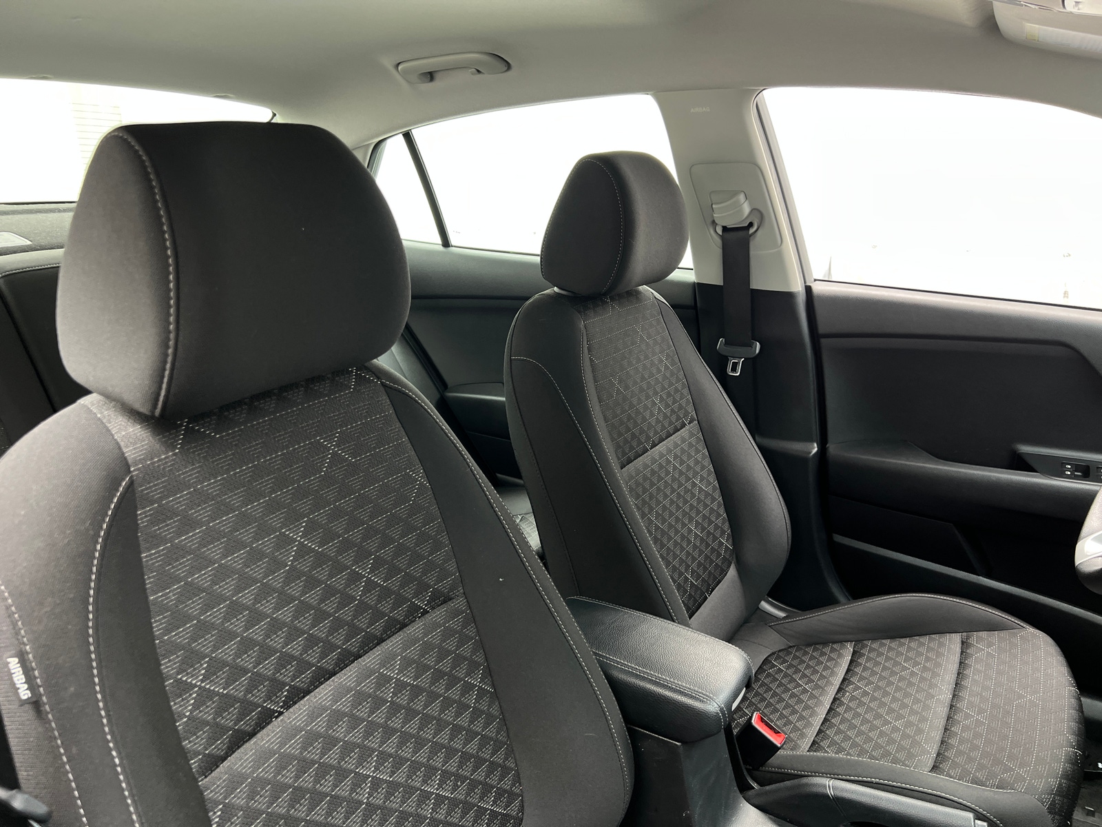 Thumbnail: 2023 Kia Rio - 2