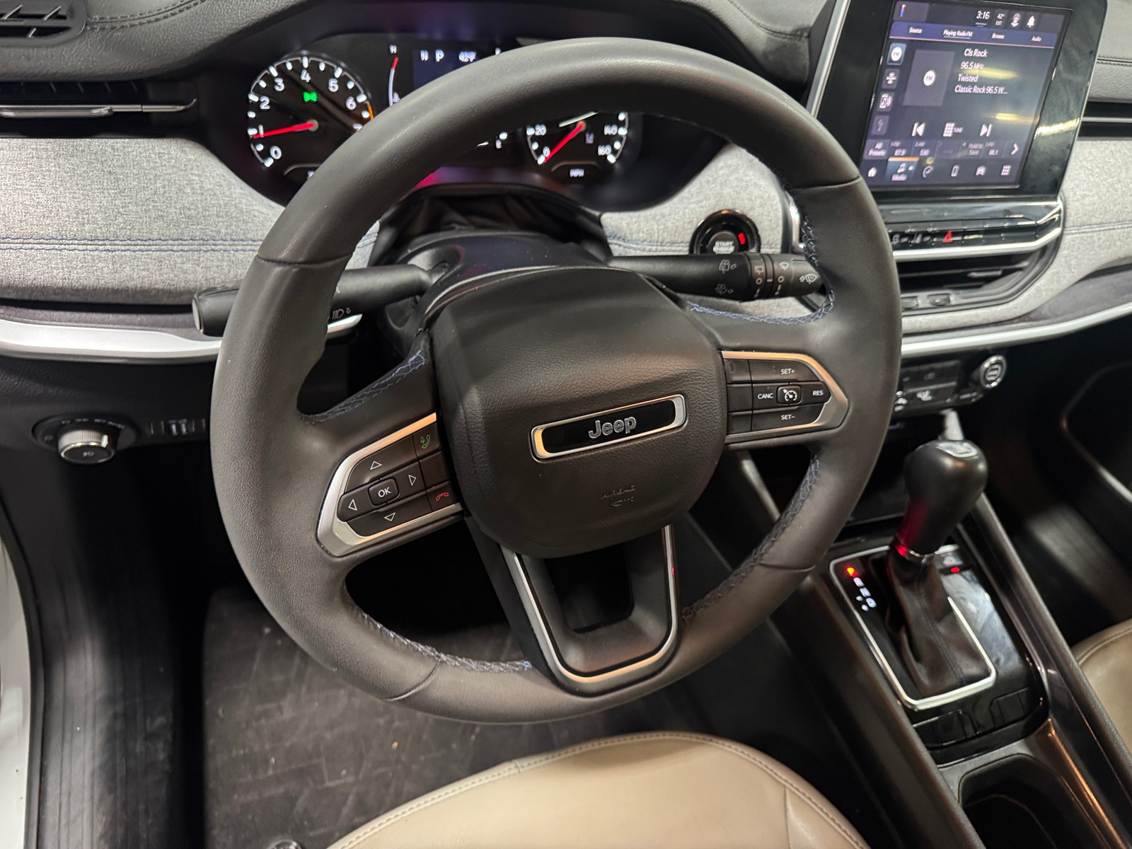 Thumbnail: 2022 Jeep Compass - 5