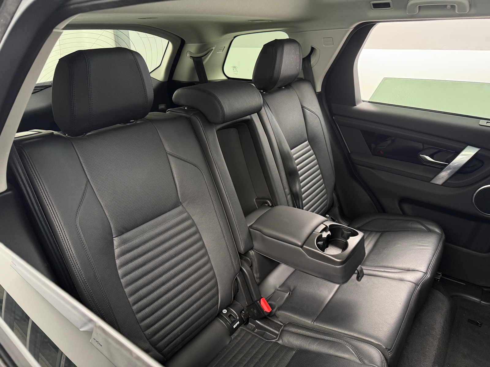 Thumbnail: 2021 Land Rover Discovery Sport - 5