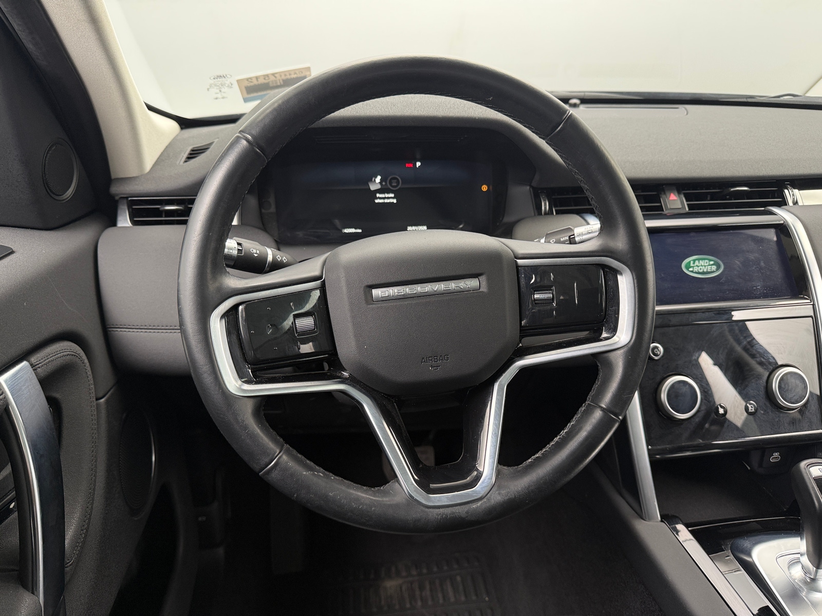 Thumbnail: 2021 Land Rover Discovery Sport - 4