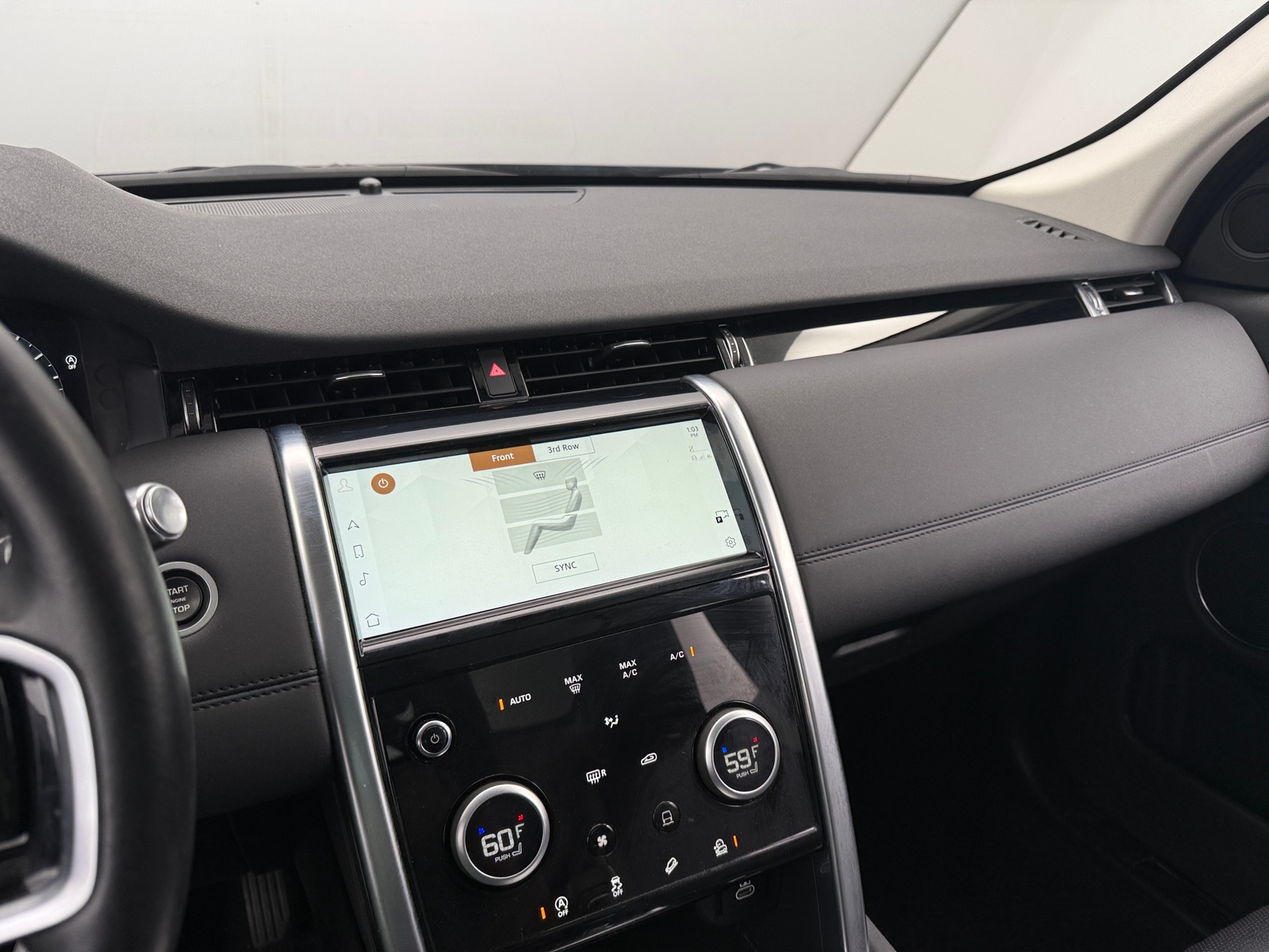 Thumbnail: 2021 Land Rover Discovery Sport - 3