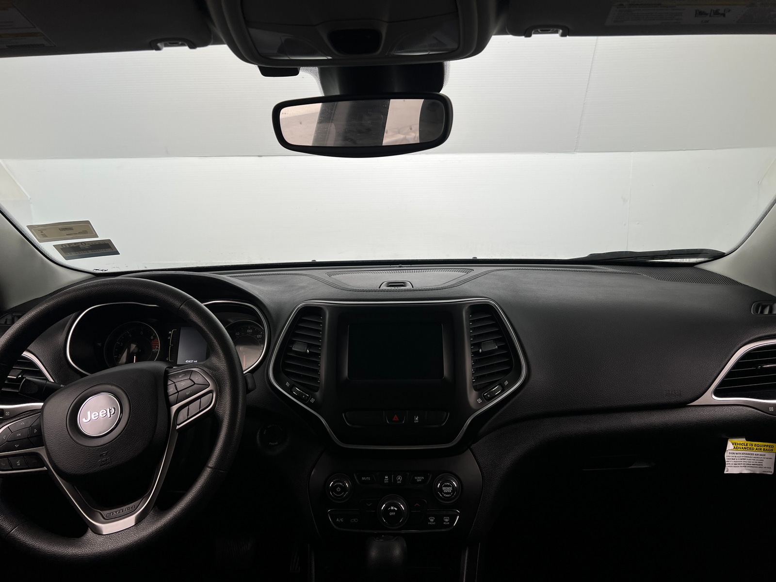 Thumbnail: 2021 Jeep Cherokee - 3