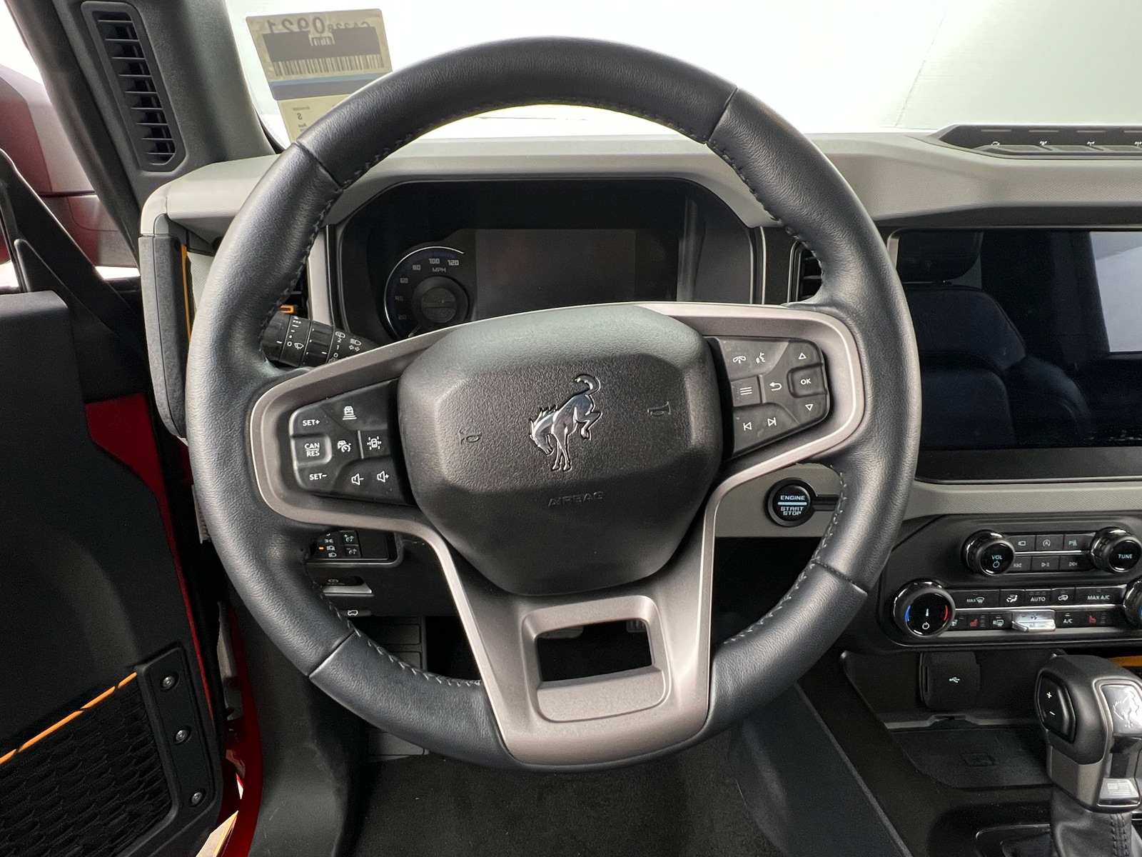 Thumbnail: 2022 Ford Bronco - 3