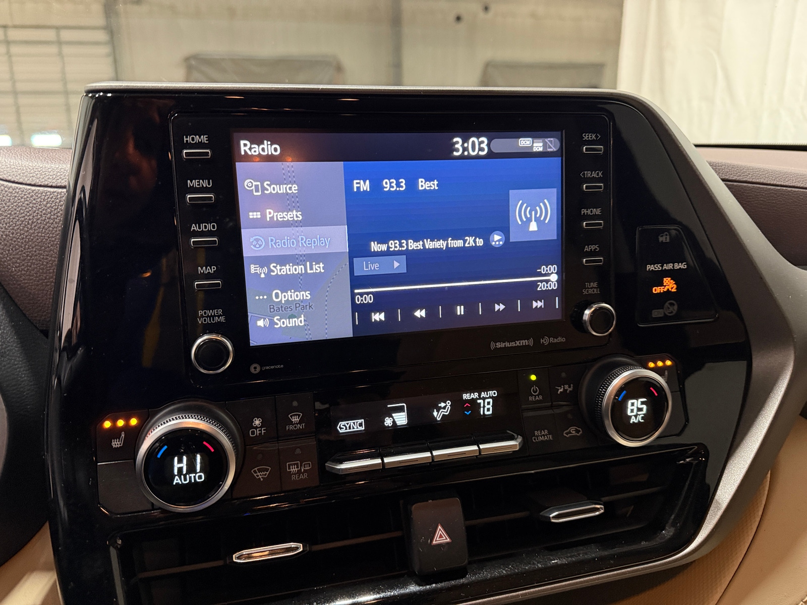 Thumbnail: 2020 Toyota Highlander - 3