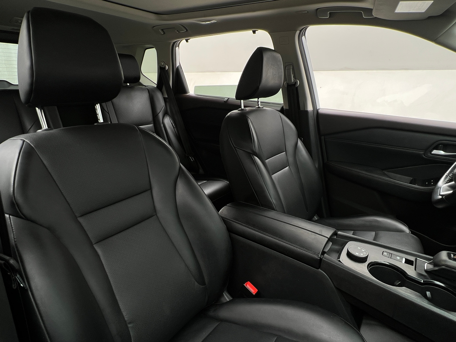 Thumbnail: 2023 Nissan Rogue - 2