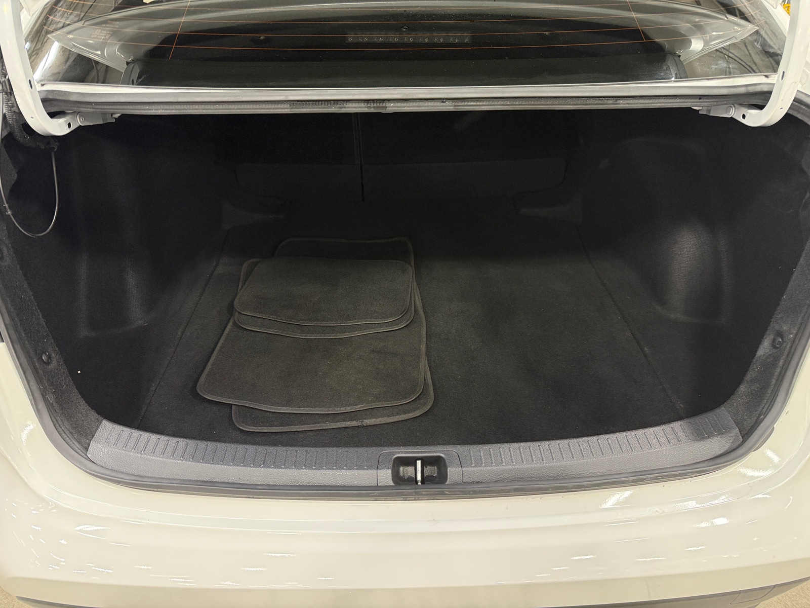 Thumbnail: 2023 Toyota Corolla - 7