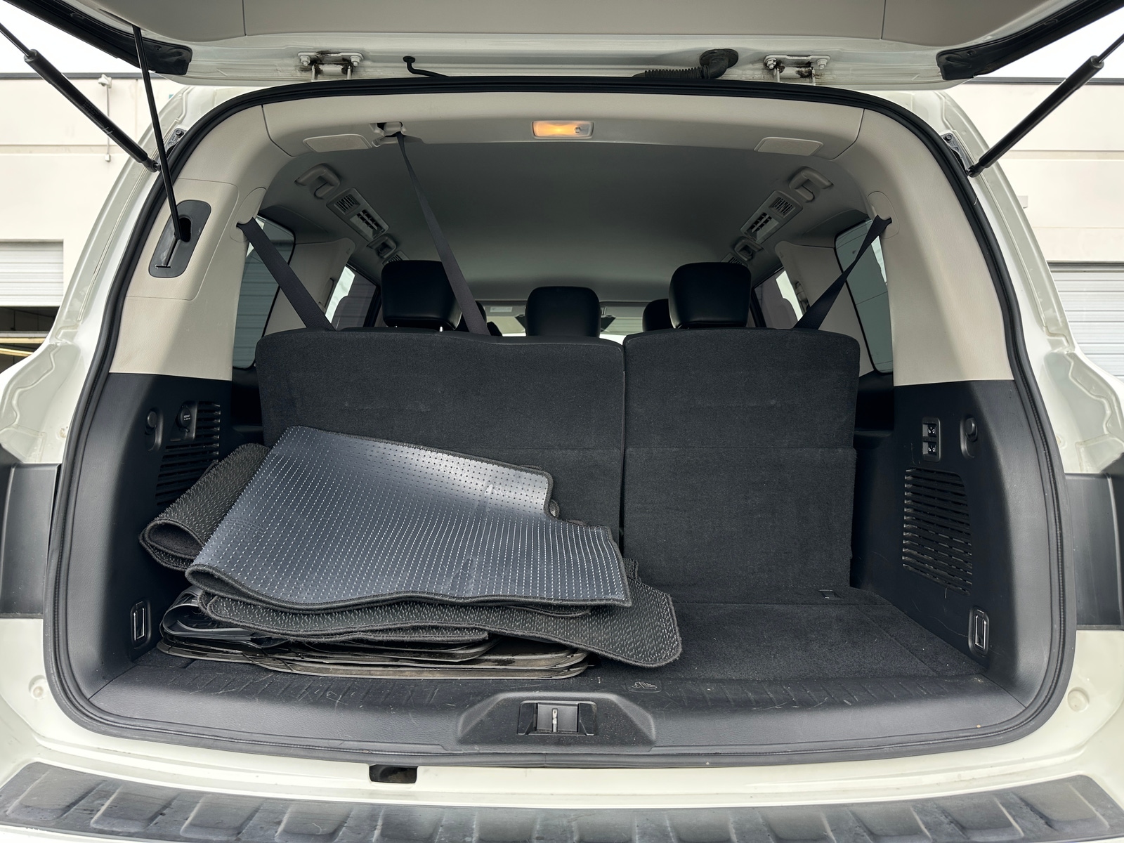 Thumbnail: 2018 Nissan Armada - 6