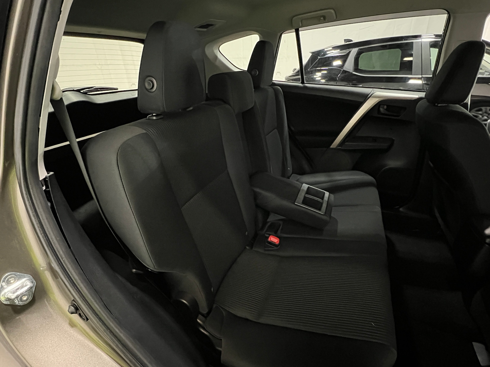 Thumbnail: 2015 Toyota RAV4 - 6