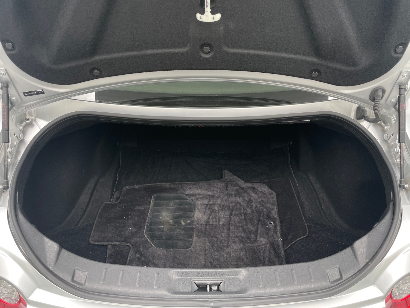 Thumbnail: 2014 Nissan GT-R - 5