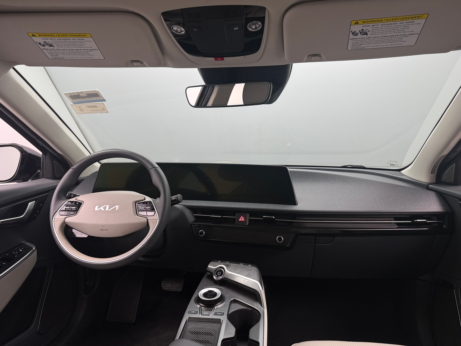 Thumbnail: 2022 Kia EV6 - 2