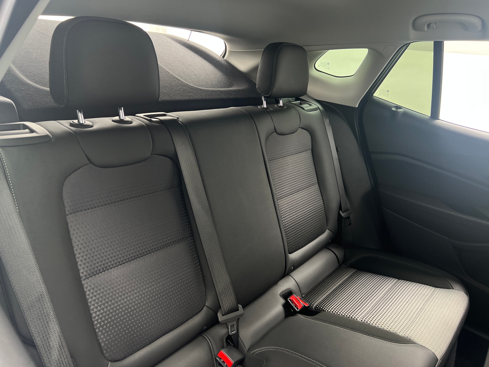 Thumbnail: 2025 Chevrolet Trax - 6