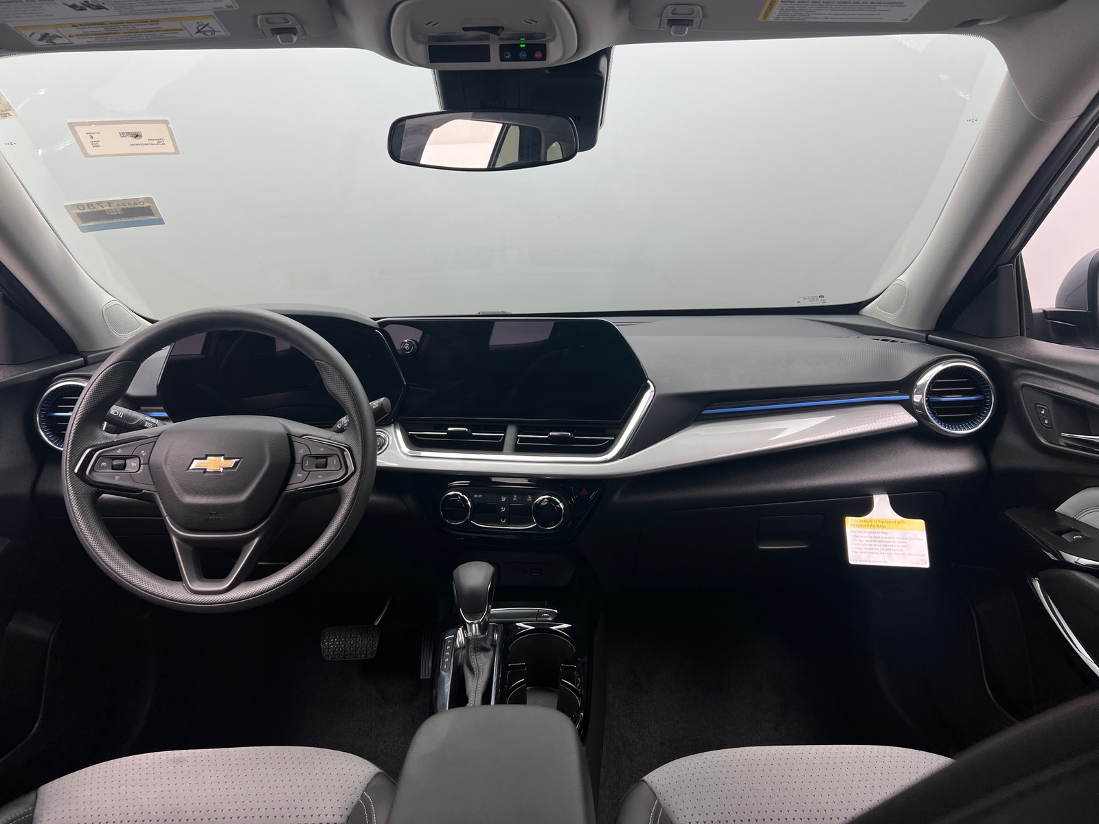 Thumbnail: 2025 Chevrolet Trax - 3